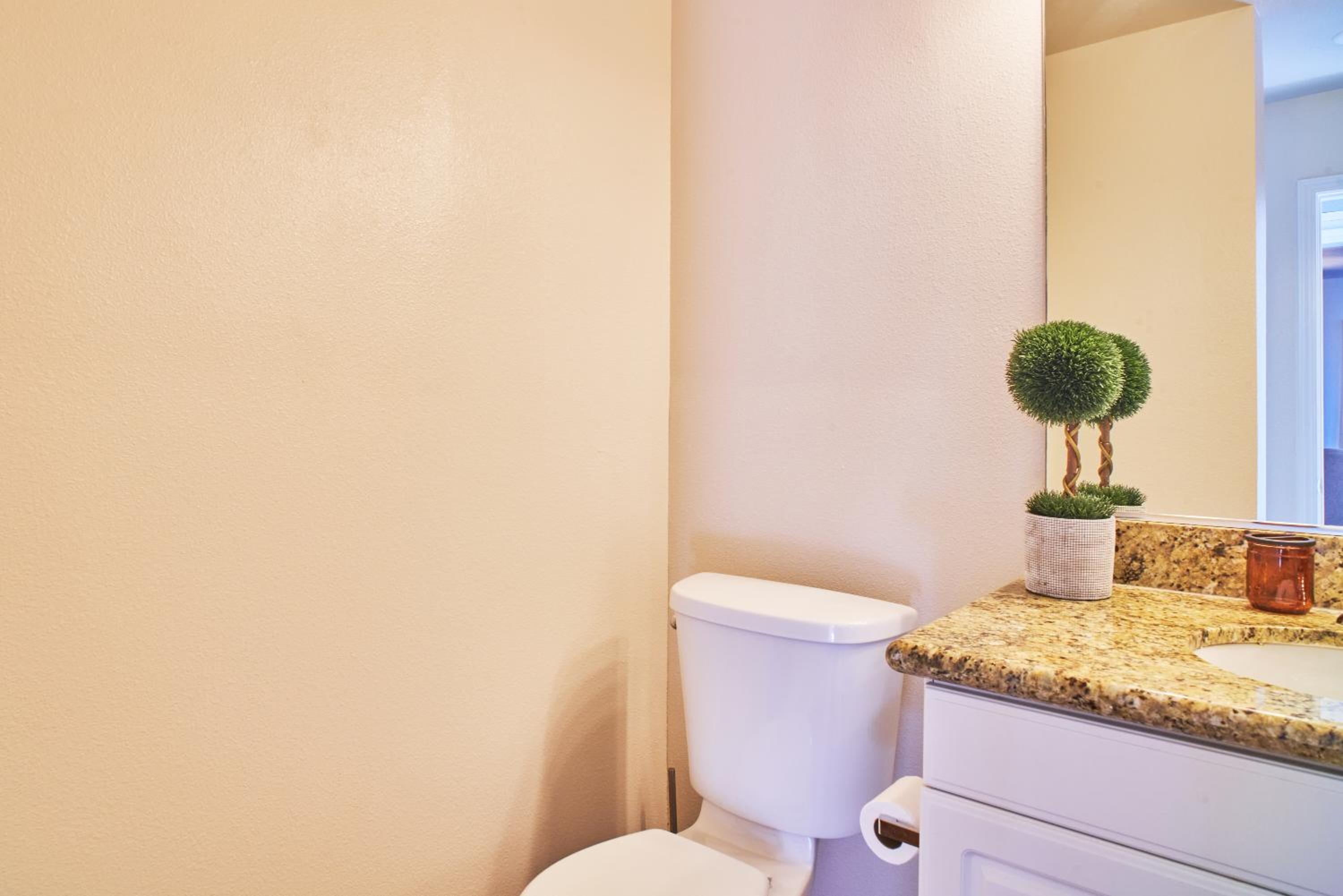 Los Angeles Vacations - Venice Beach Property With Water Views - Property Image 11