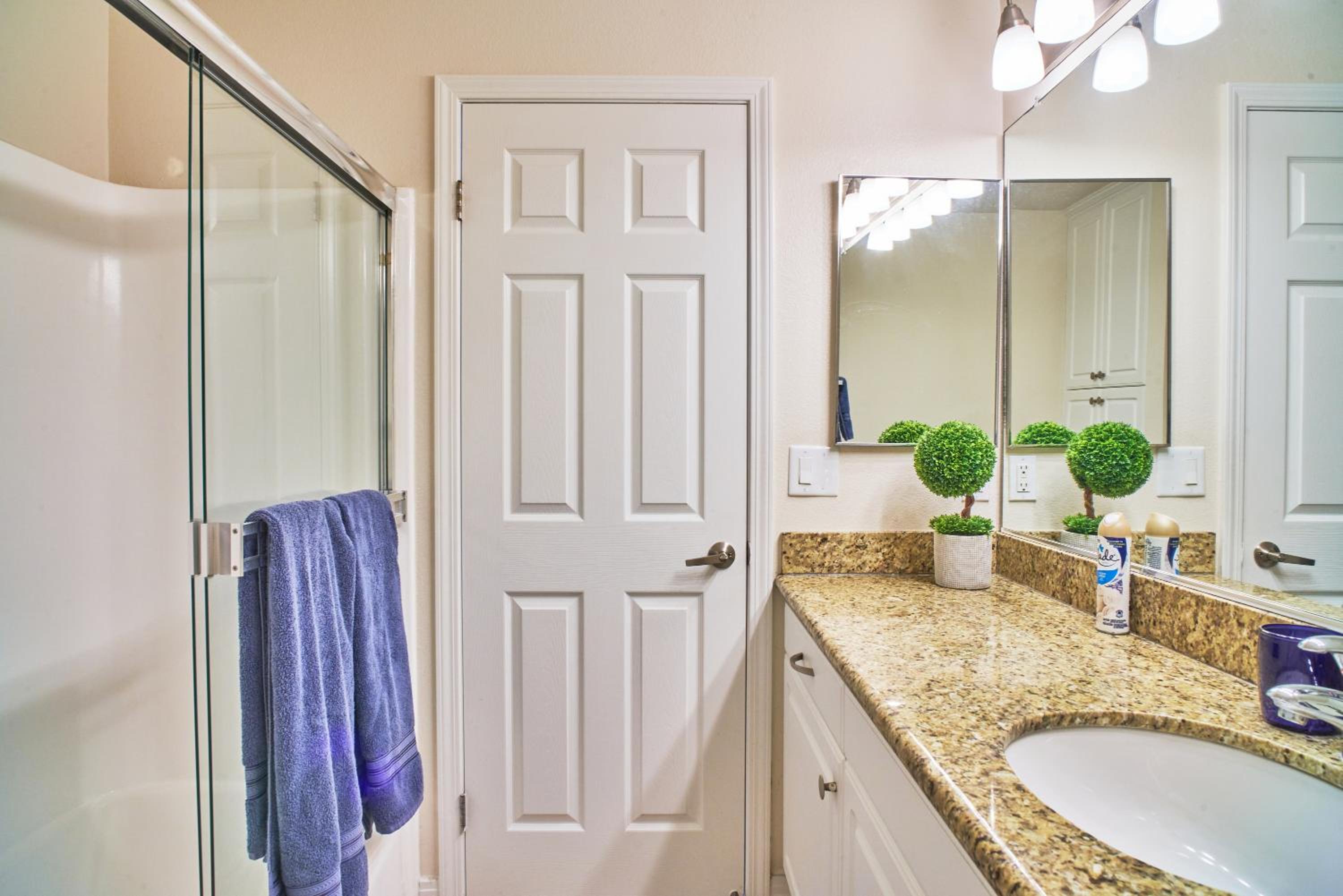 Los Angeles Vacations - Venice Beach Property With Water Views - Property Image 17