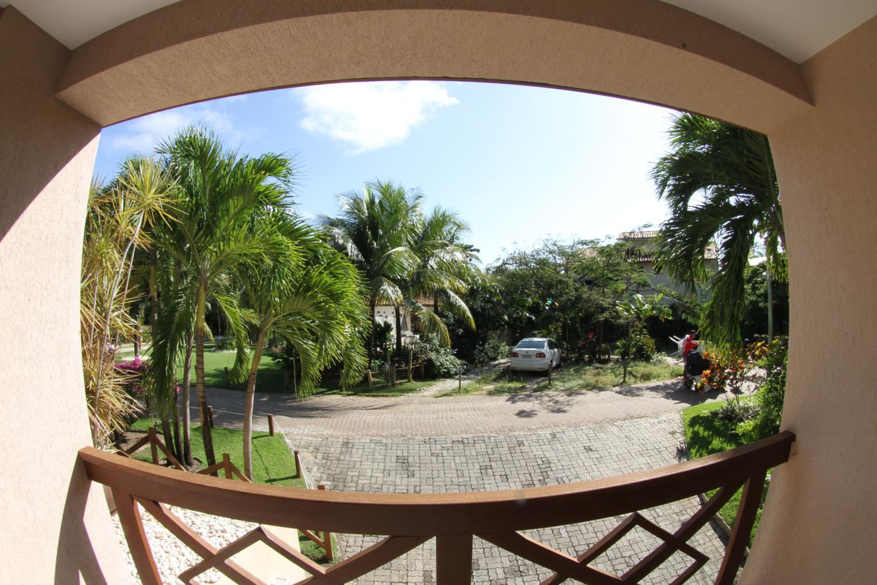 Apt na Praia do Forte em Condomínio frente mar!