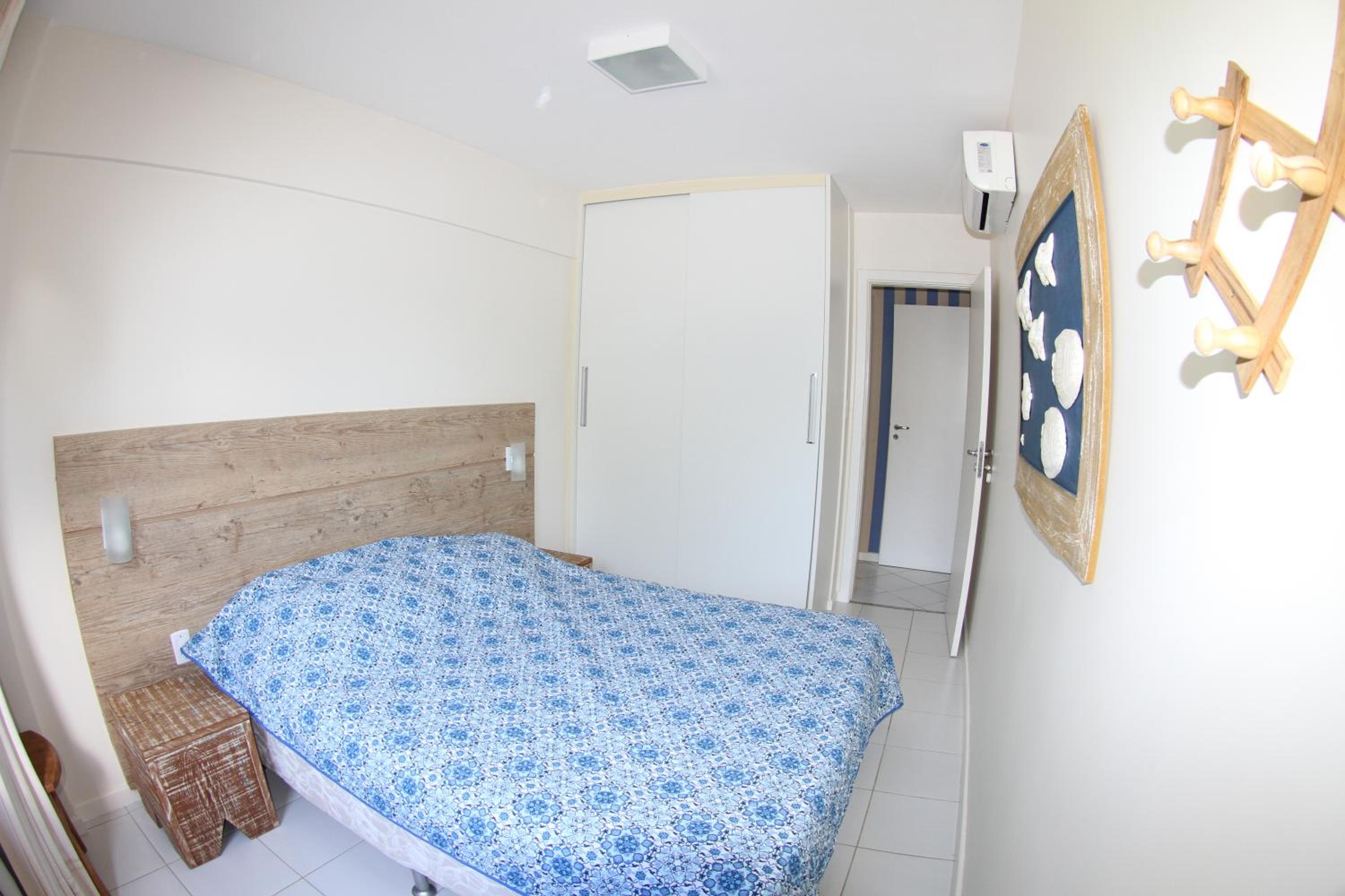 Apt na Praia do Forte em Condomínio frente mar!