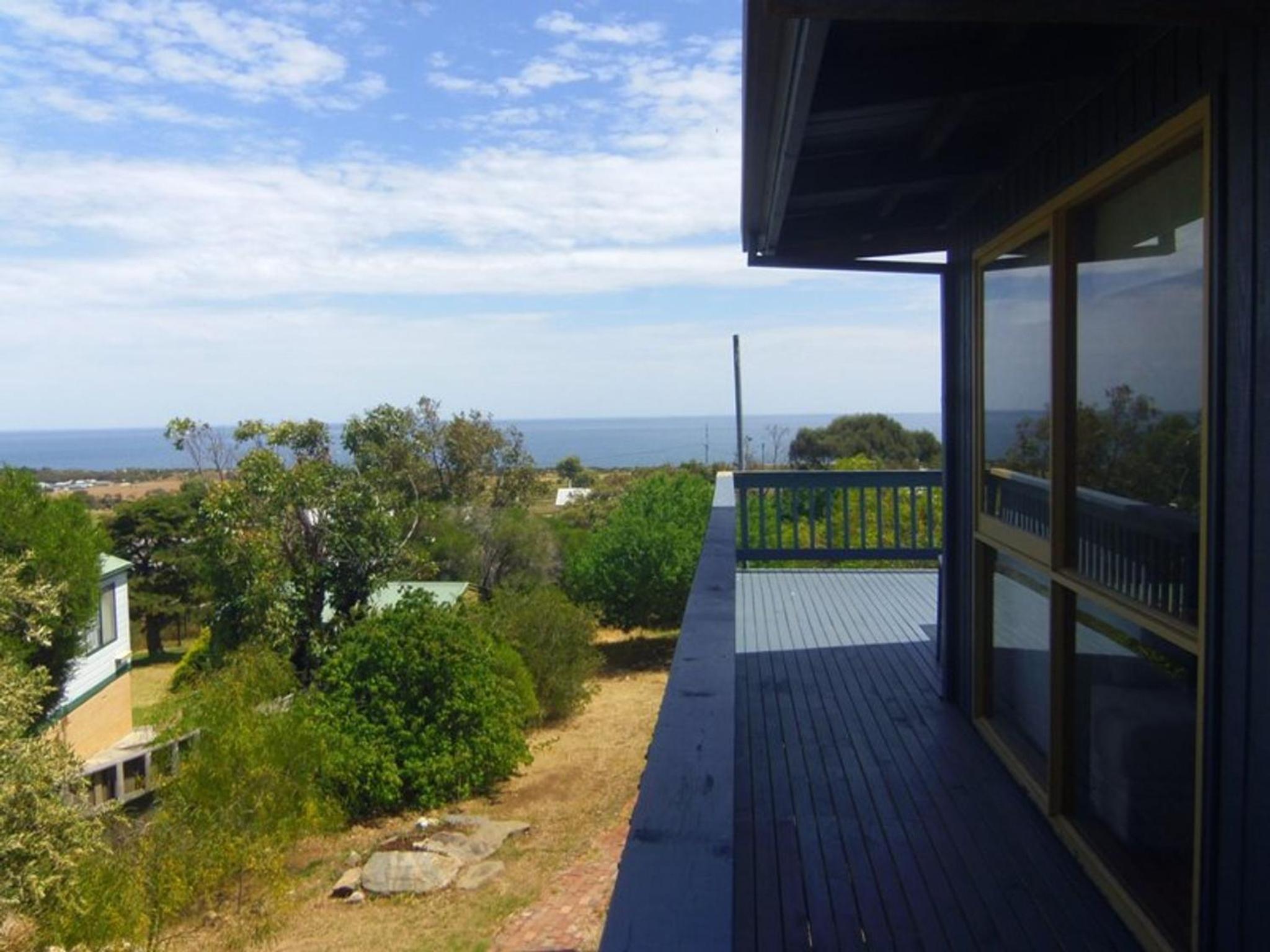 4 Robert Norman Street
