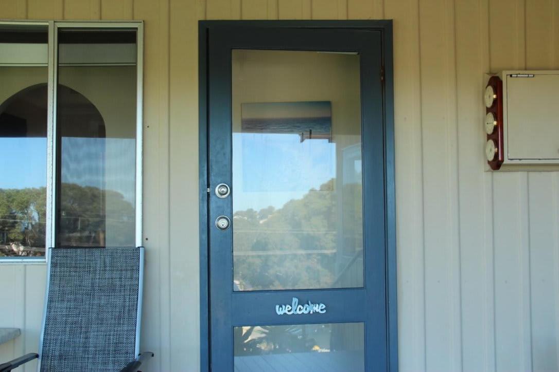 The Beach Shack - OCEAN VIEWS, CLOSE TO THE BEACH