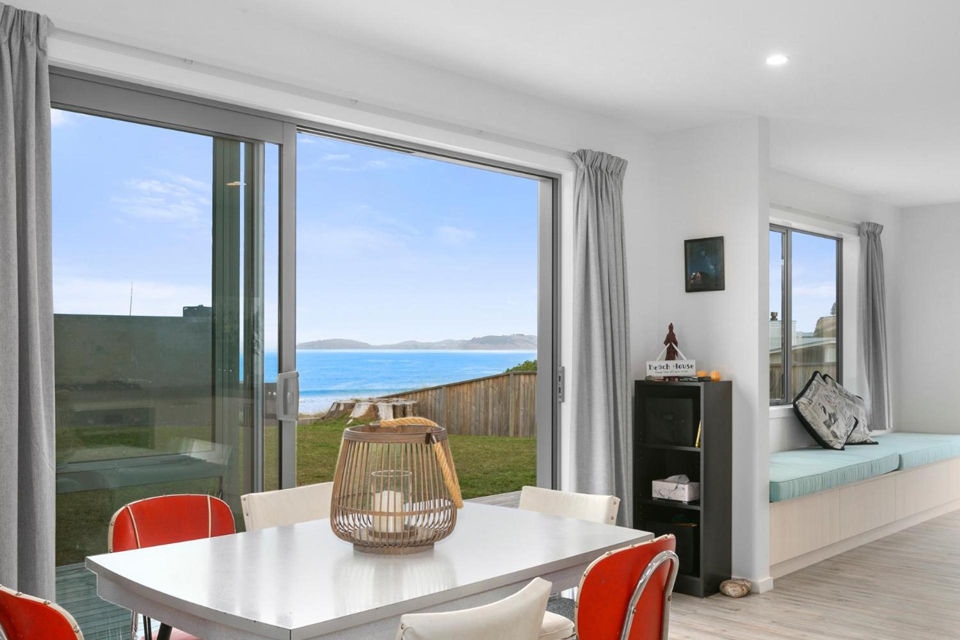 Karitane Beach Retreat - Karitane Holiday Home view 5
