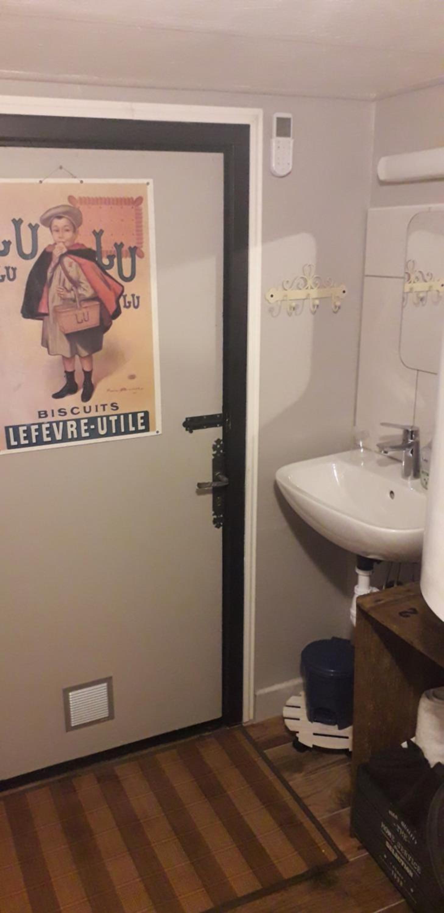 Photo 18