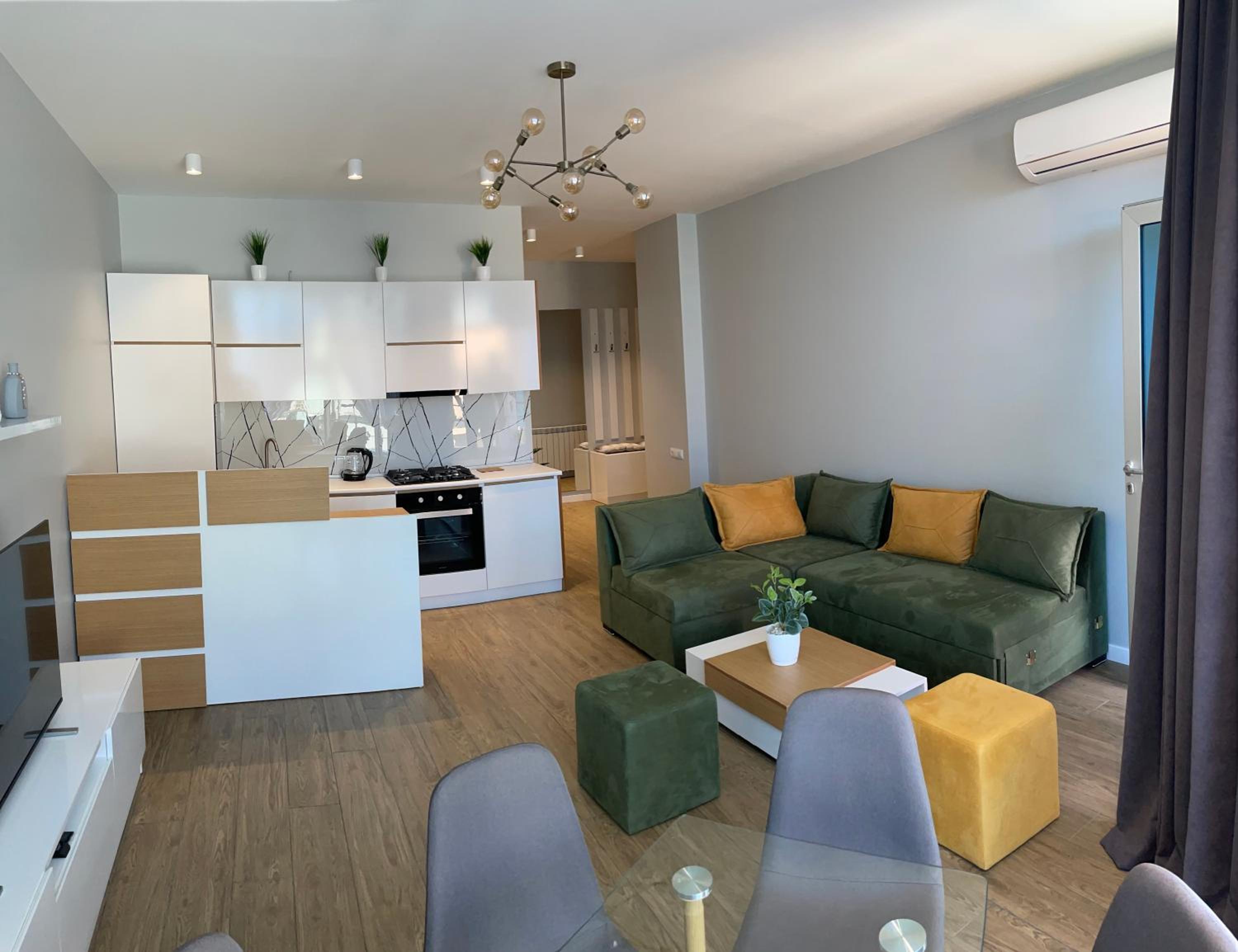 Maia's Sweet Homes view 5