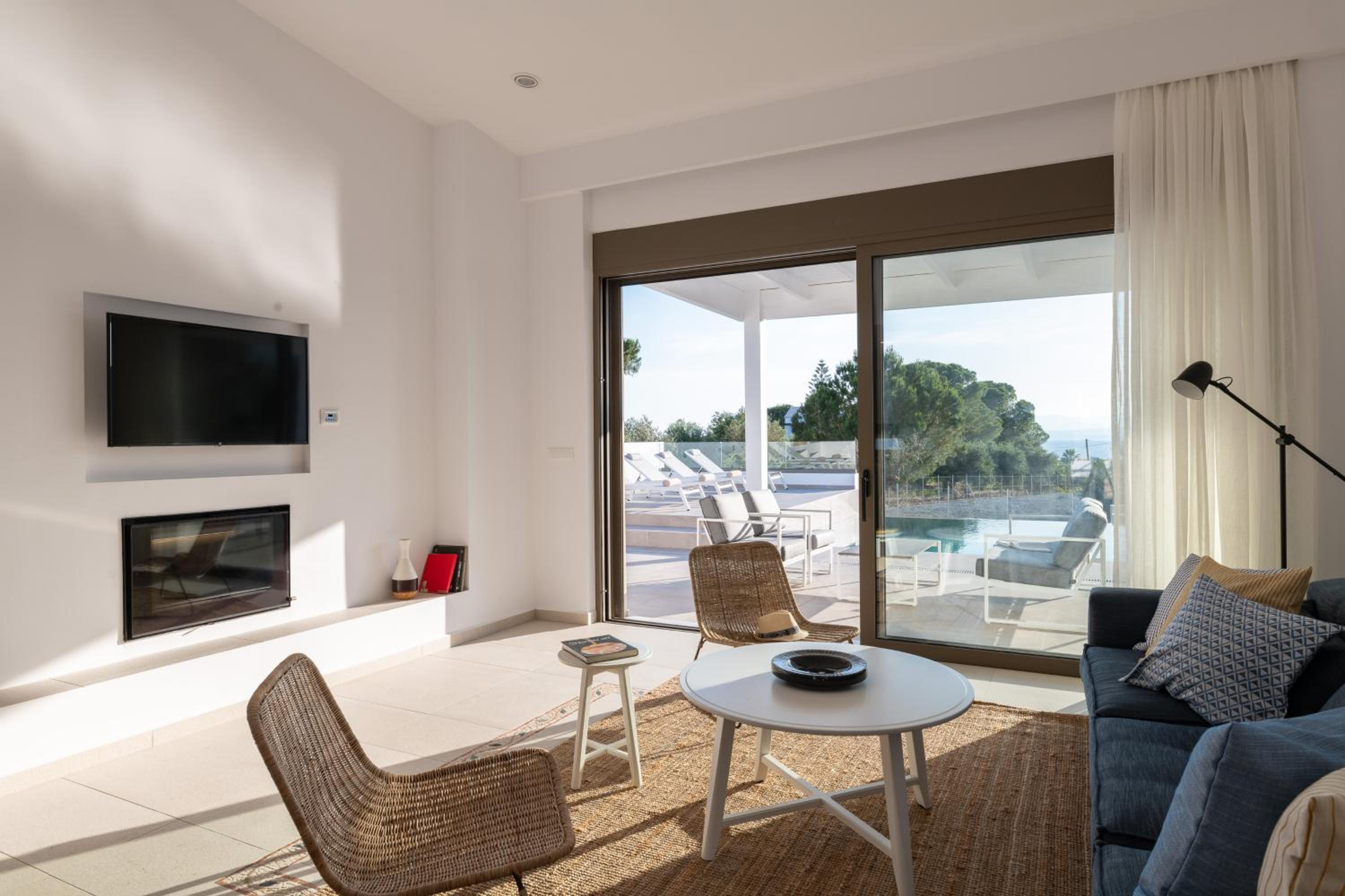 VILLA IRIS in PEFKOS, PINE VILLAS view 2