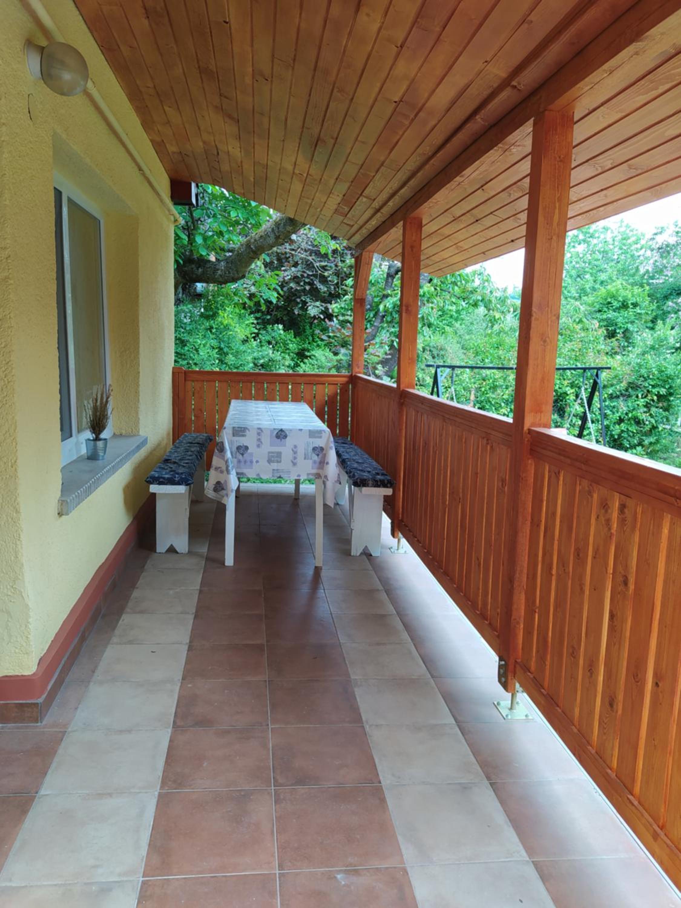 Twins House - Janka Apartman view 5