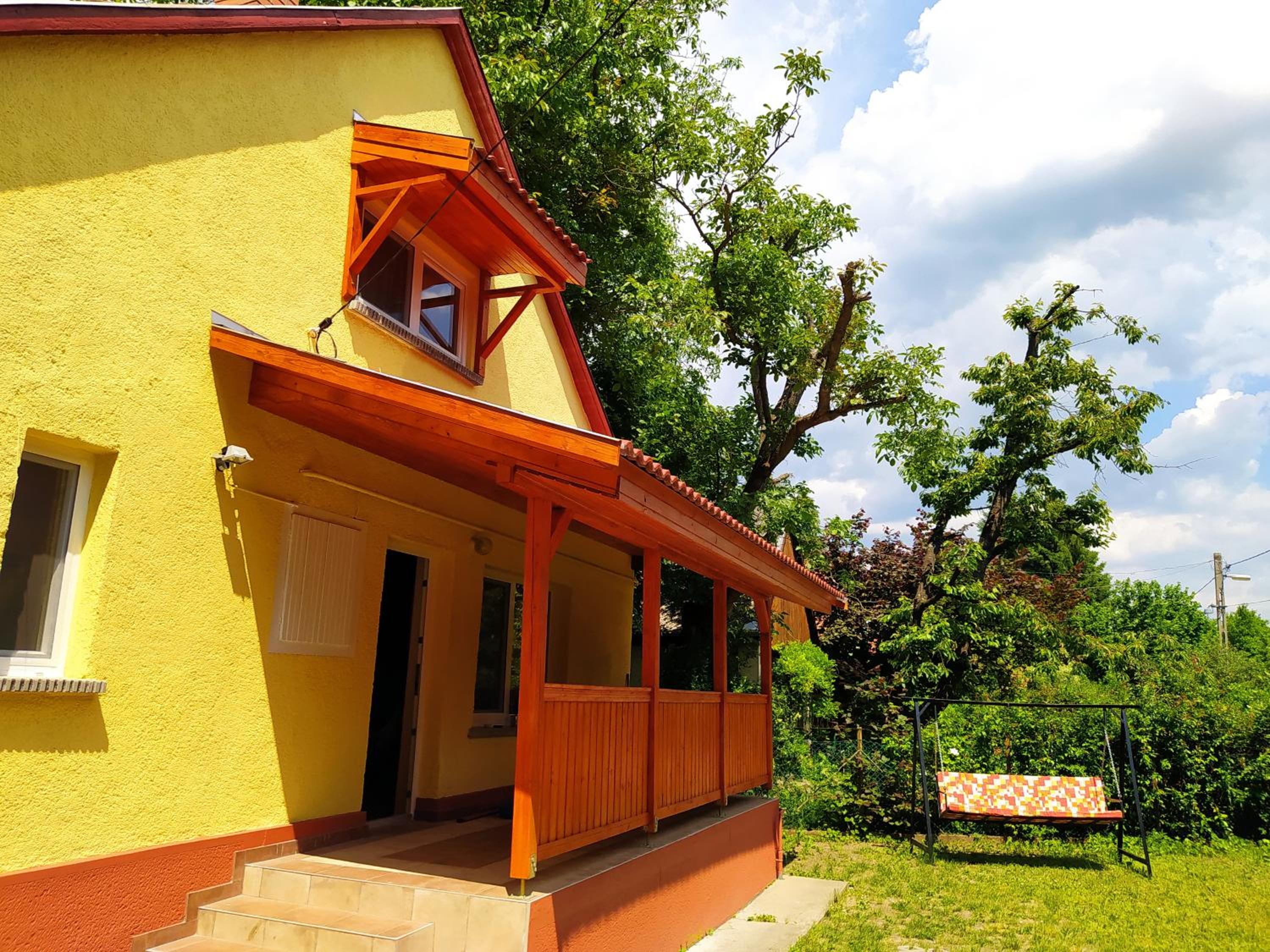 Twins House - Janka Apartman view 4