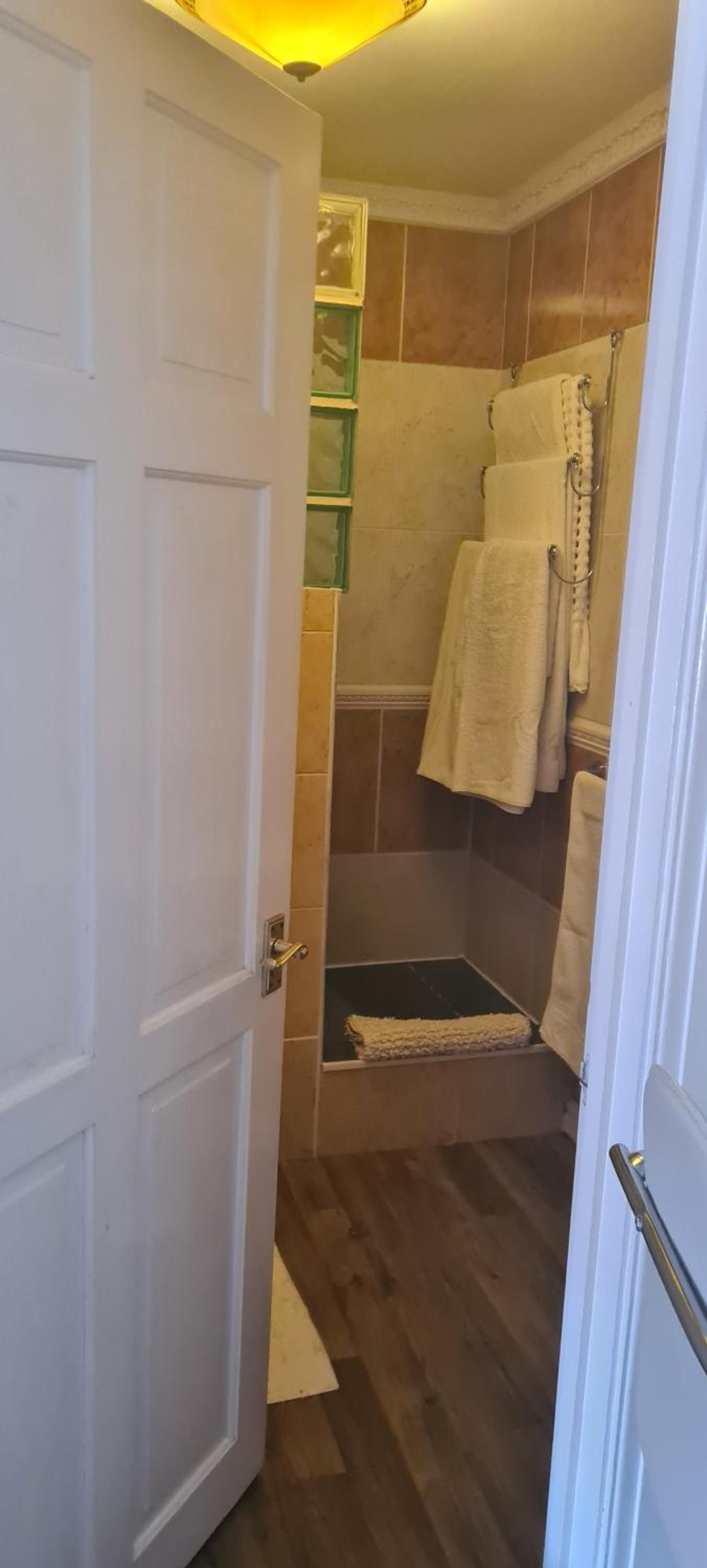 Bridgend Vacations - Parc Lodge Guesthouse - Property Image 11