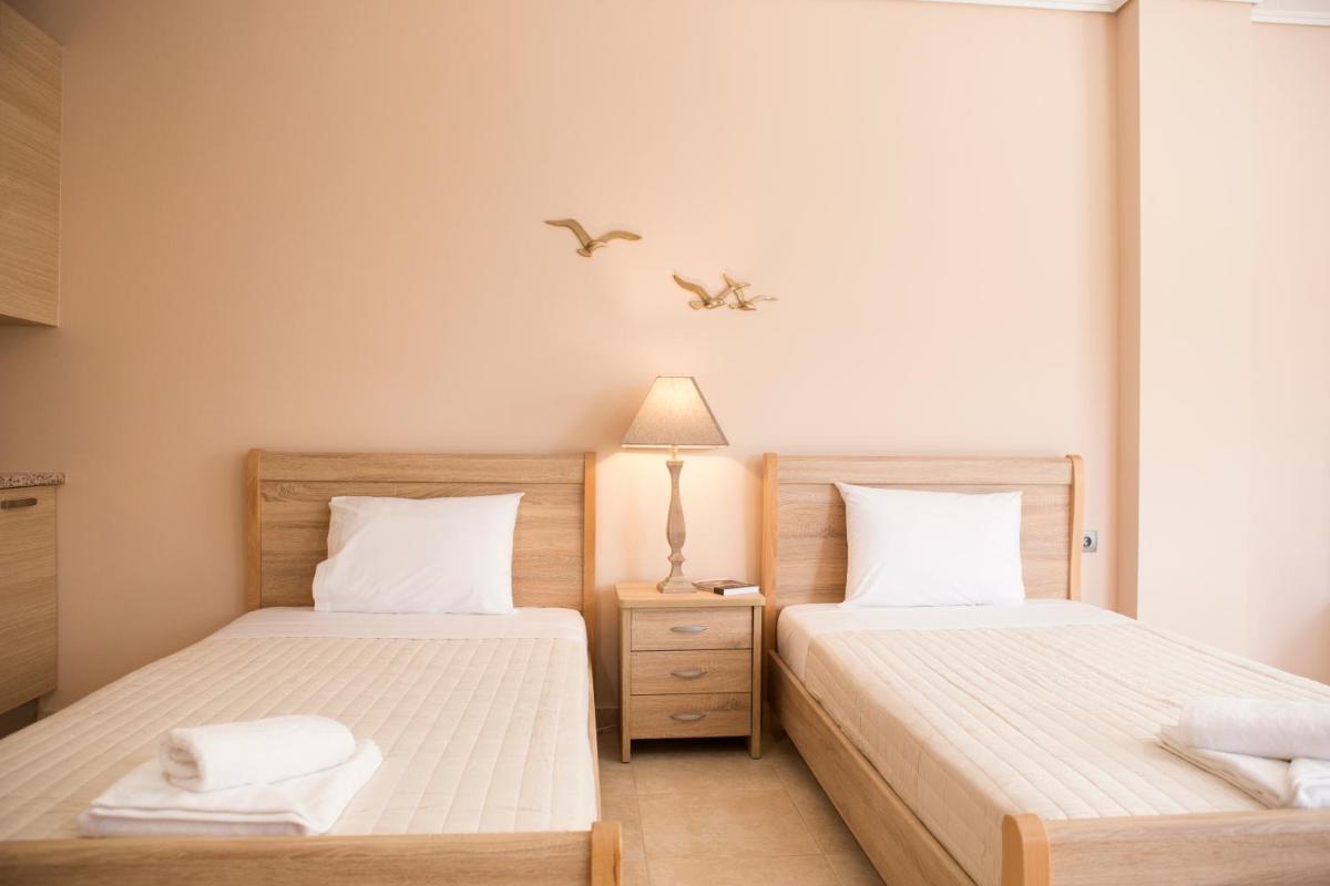 Lefkada Dikran's Guest House view 4