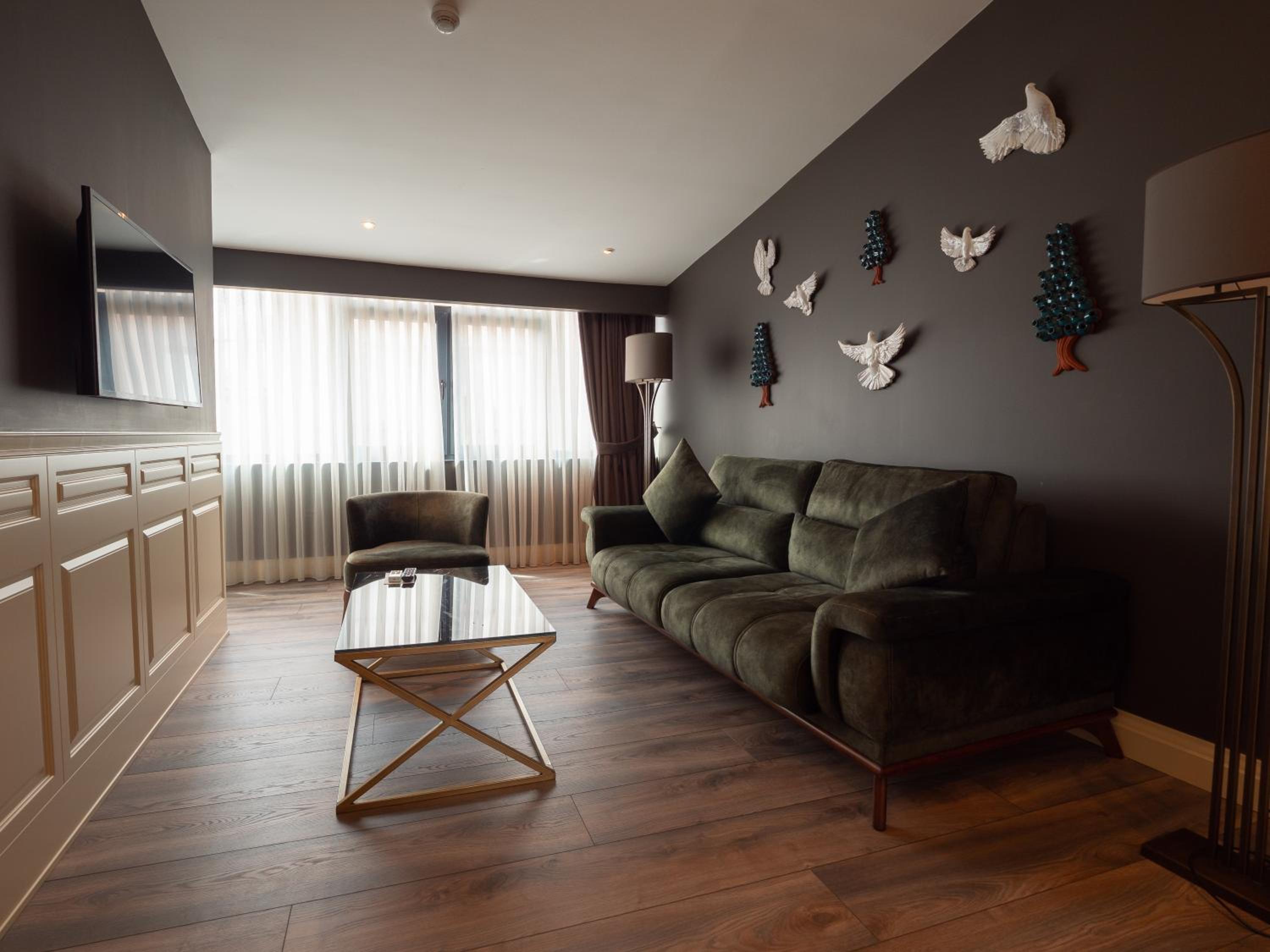 Hotel Miniature - Ottoman Mansion - Image 38