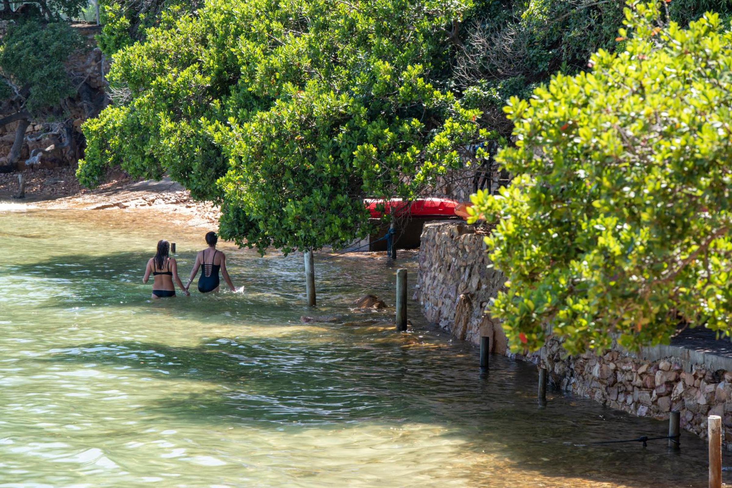 Under Milkwood Resort