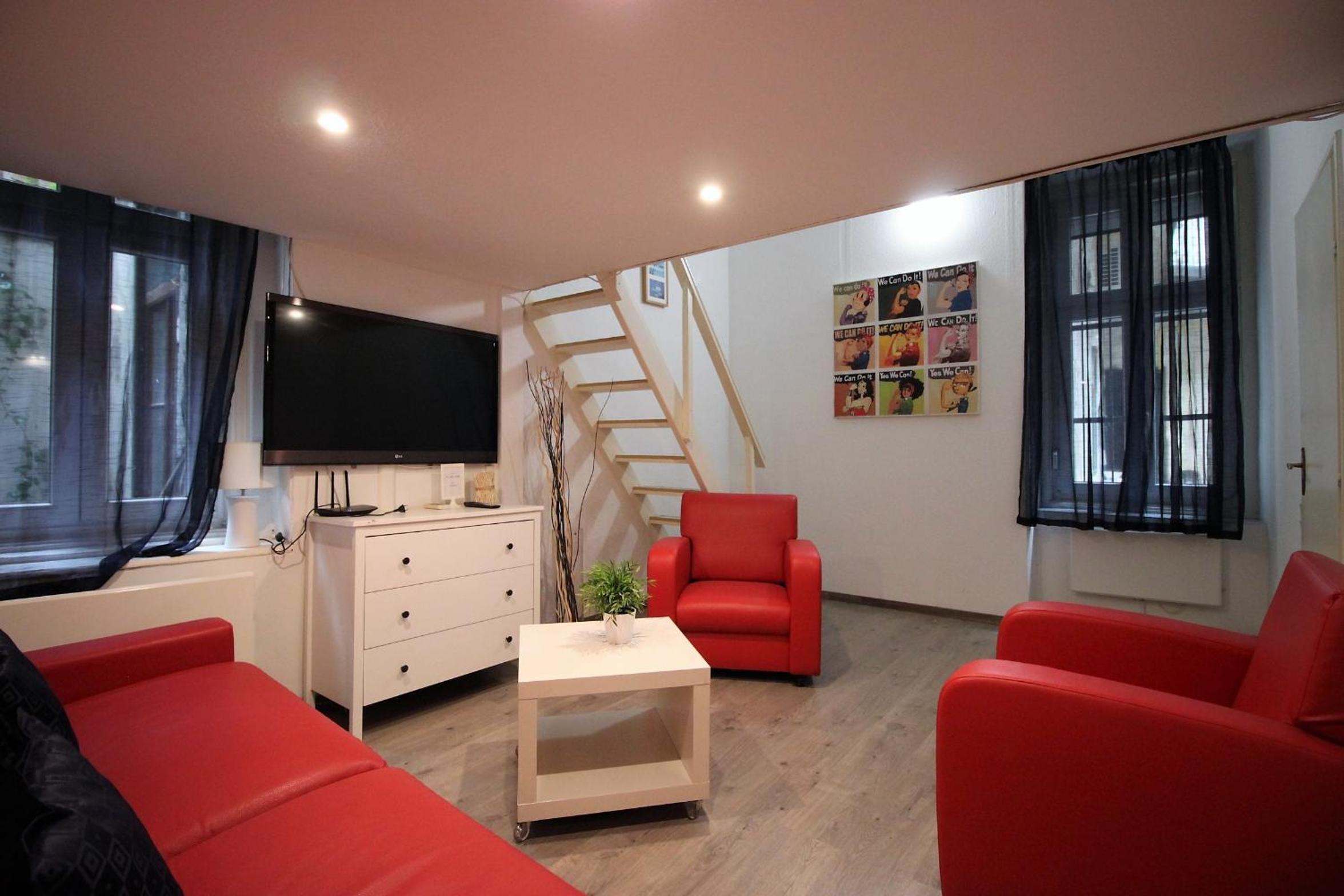 Budapest Easy Flat Opera view 3