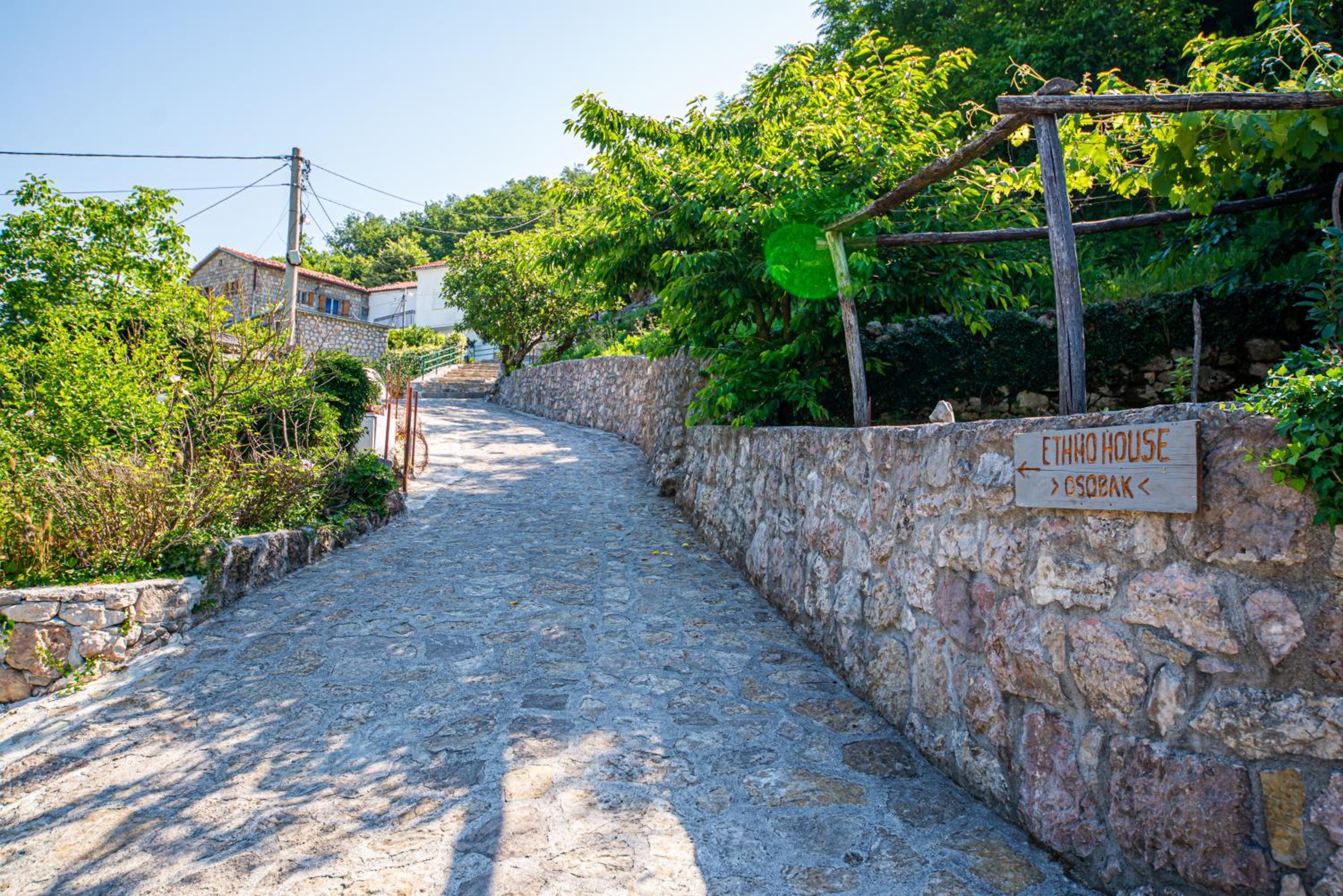 Ethno house OSOBAK view 5