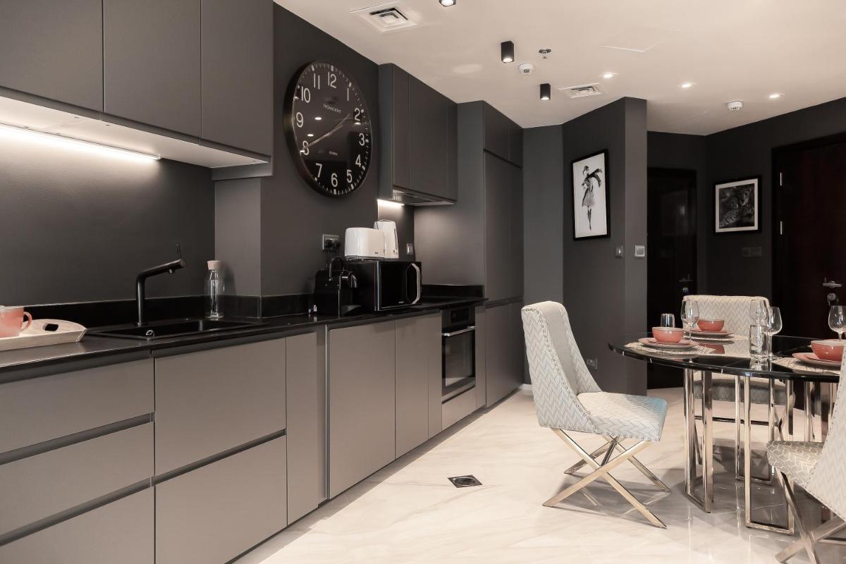 HiGuests - Luxury Apartment, 10-min Walk to Dubai Harbor