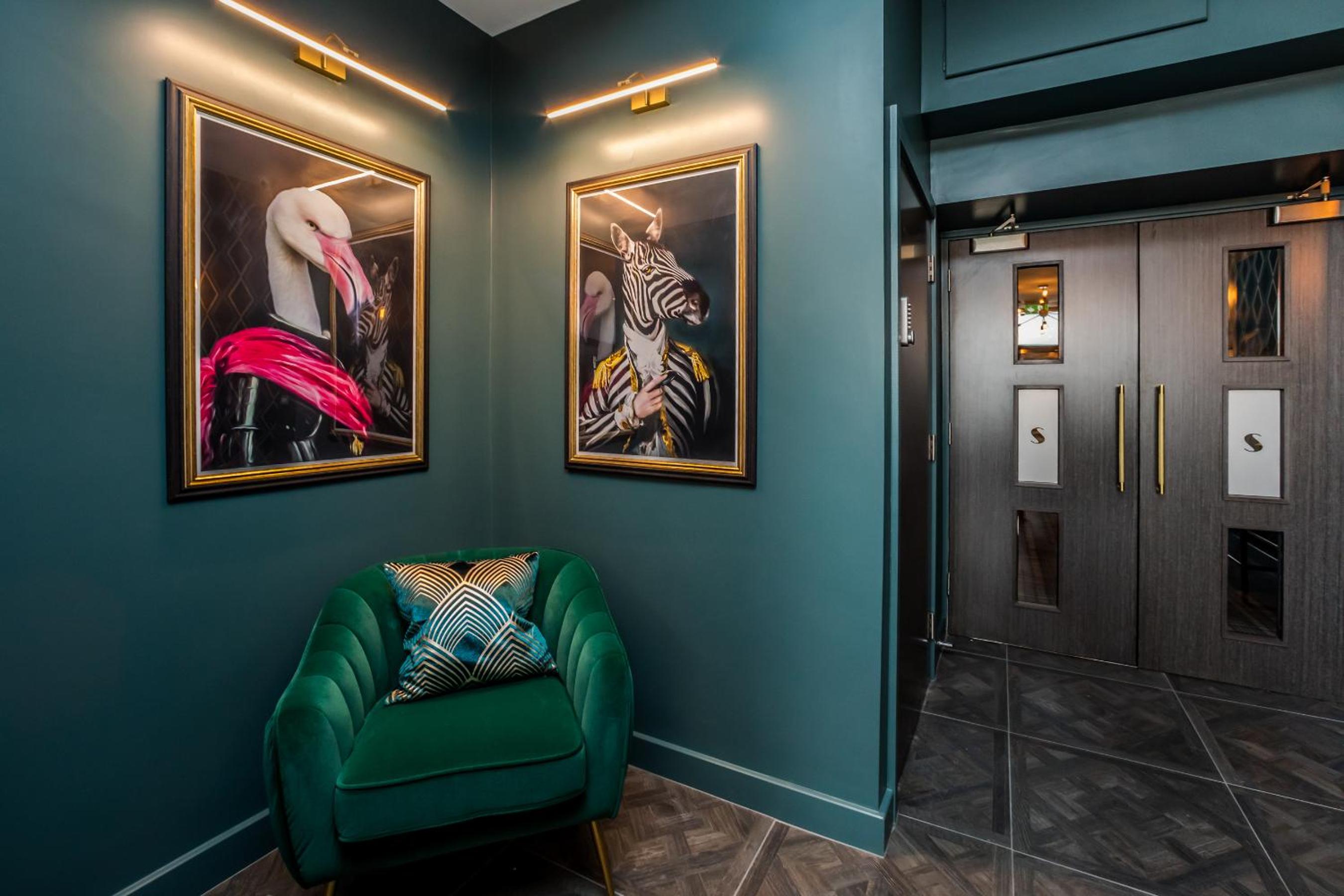 Huddersfield Vacations - Stay Hotel - Property Image 9