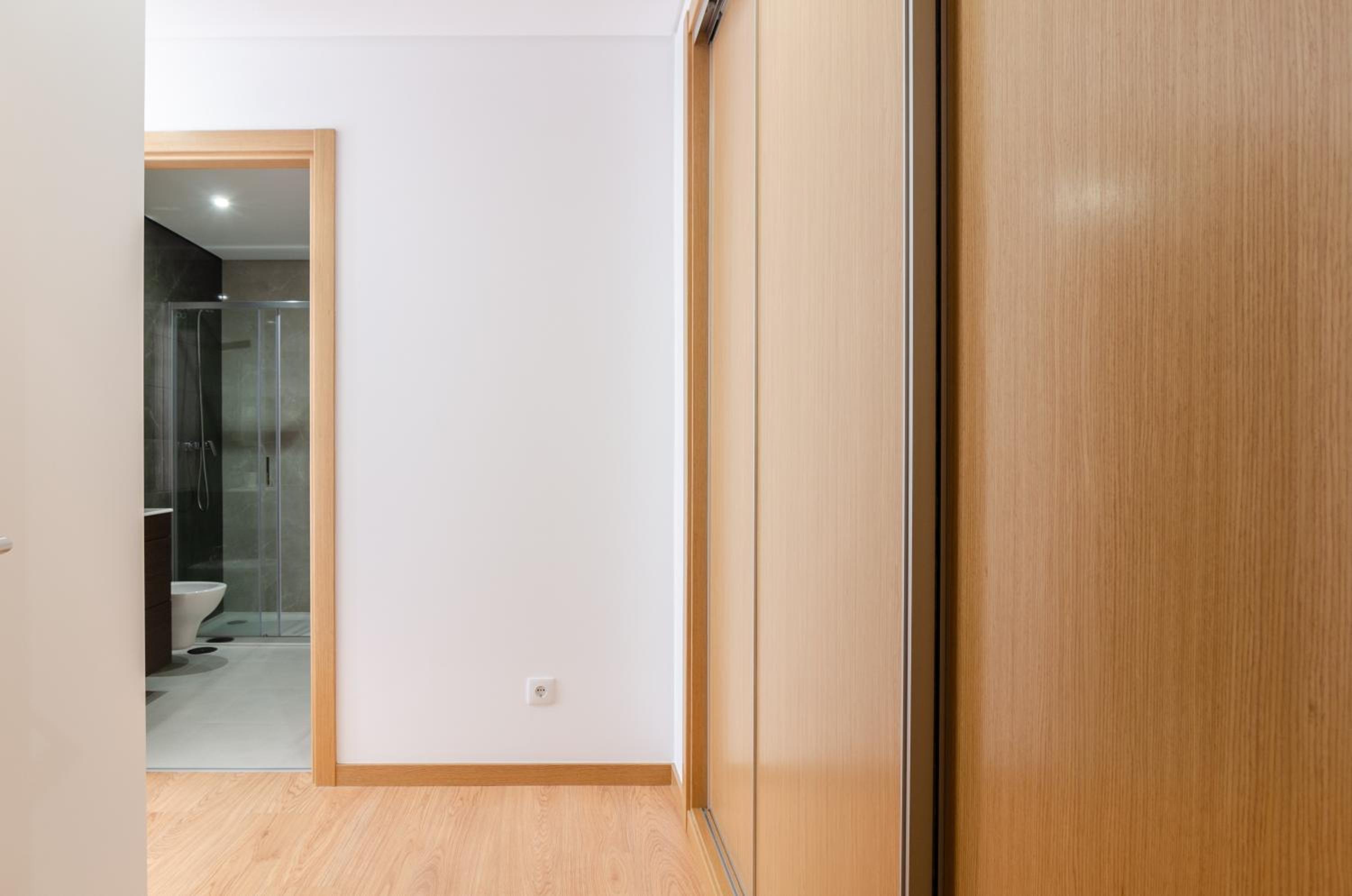 North Breeze - 2 Bedroom Apartment with Rooftop Pool