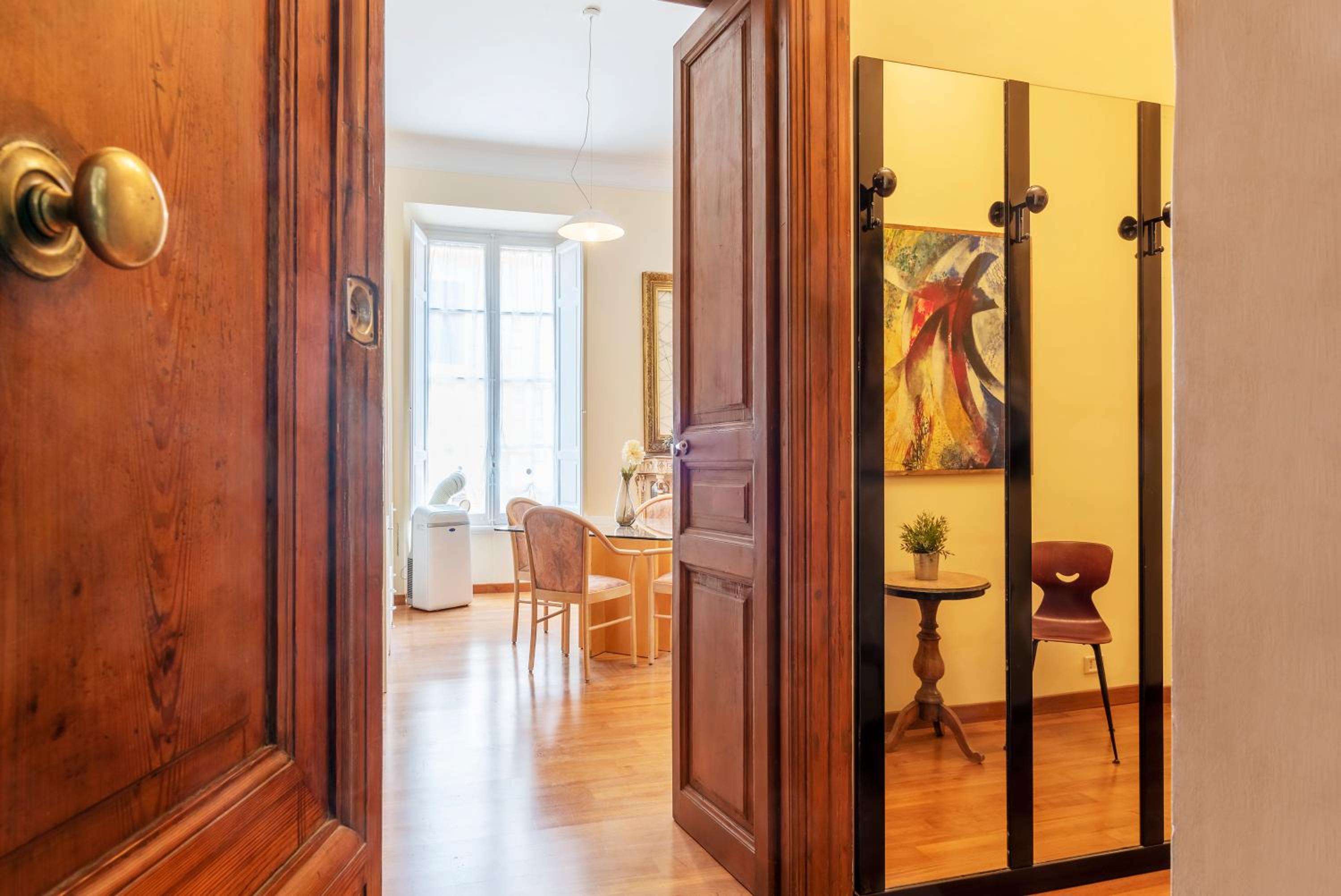 GuestHost - Termini Central and Elegant Apartment