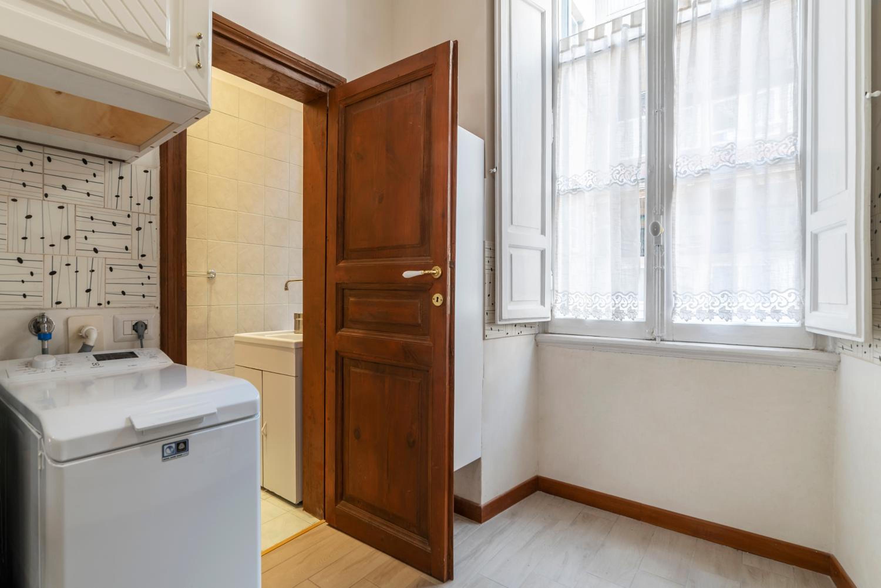 GuestHost - Termini Central and Elegant Apartment