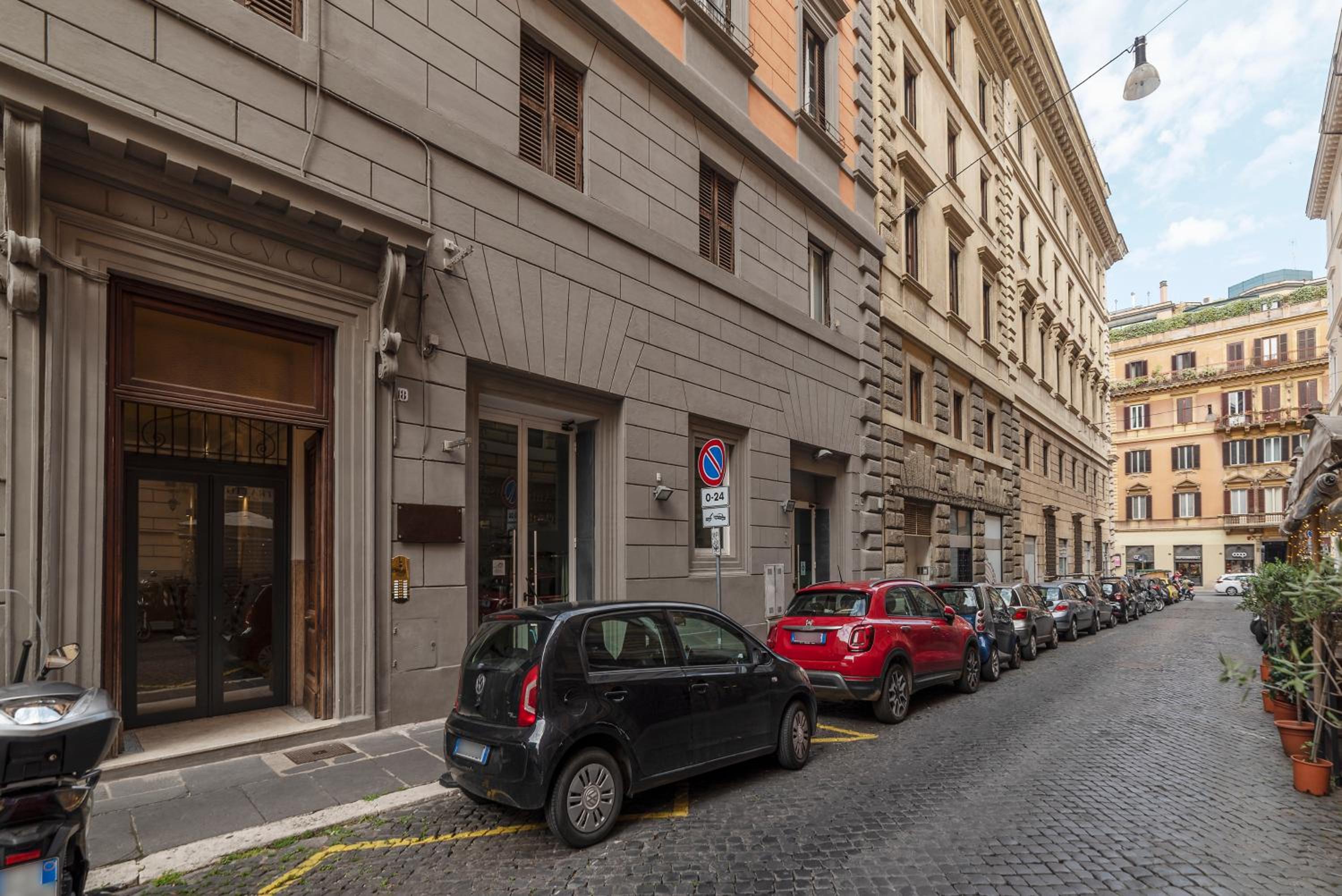 GuestHost - Termini Central and Elegant Apartment