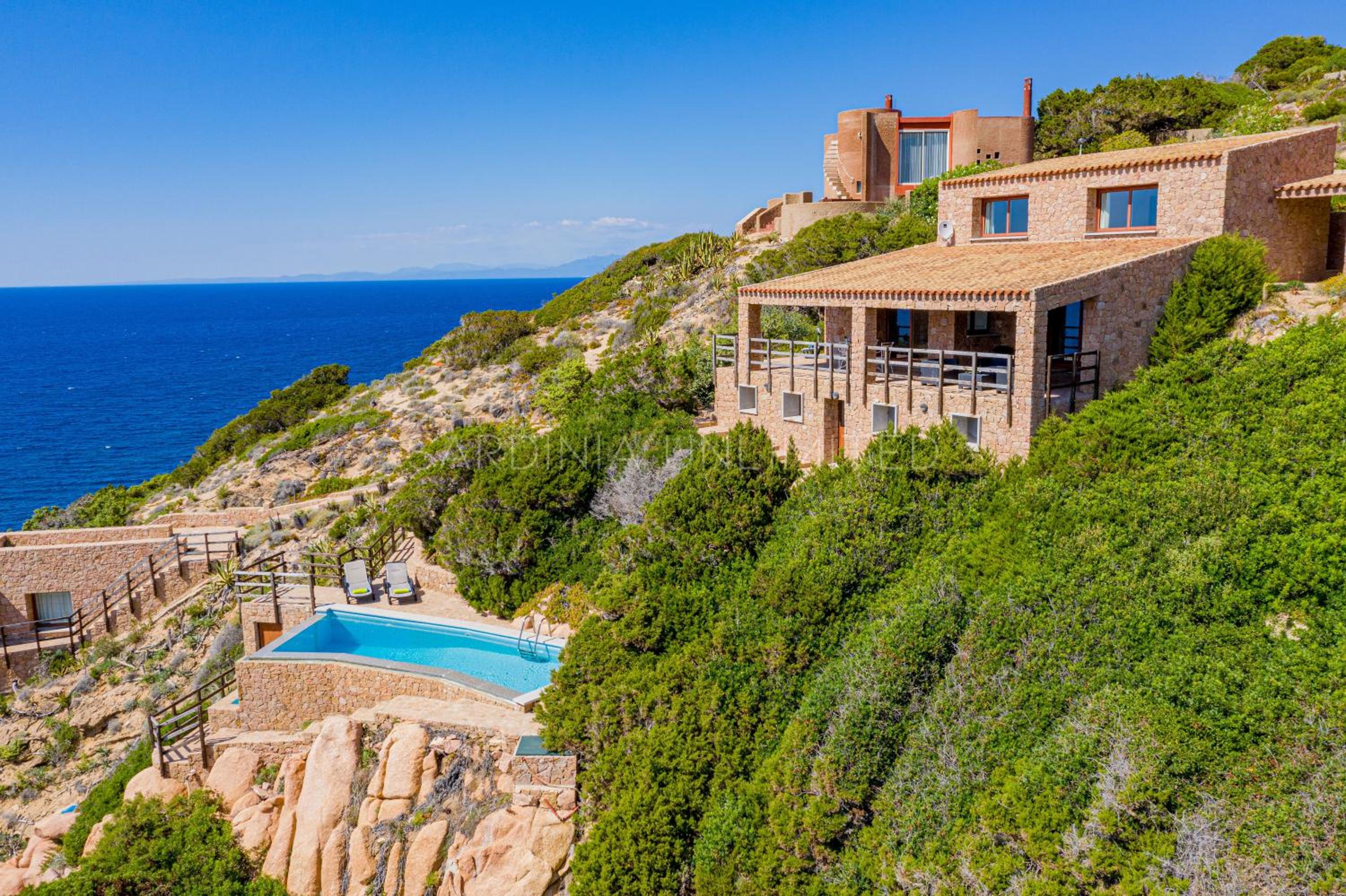 Villa with Pool in Costa Paradiso - Saluto del Sole view 4