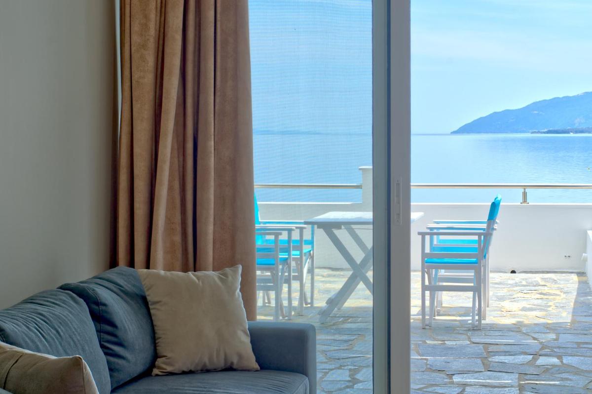 Epipleon Luxury Suites -101- Room 45sqm with 30sqm Terrace Facing the Sea photo 5