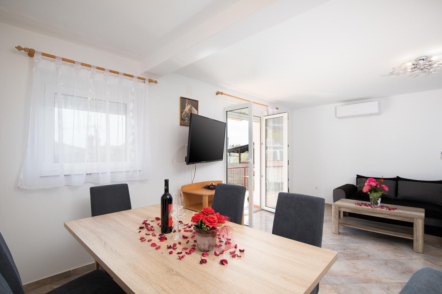 Apartmani Dujmović
