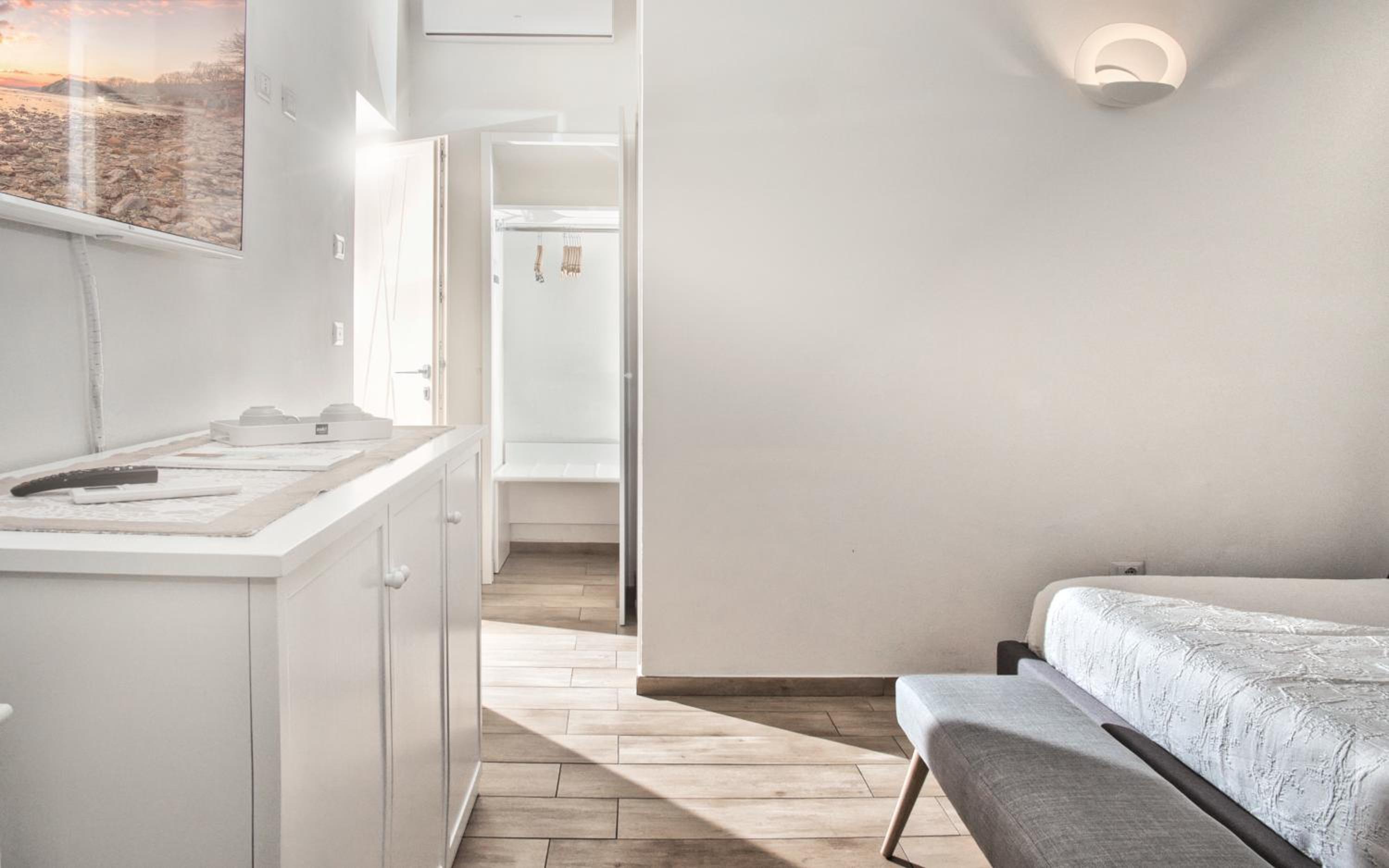 Smart Suite & Apartments
