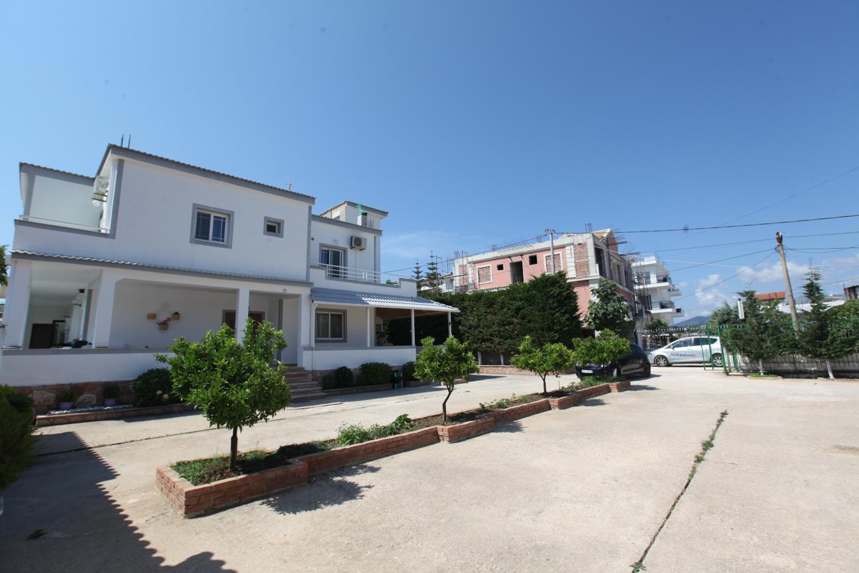 Villa Shehu