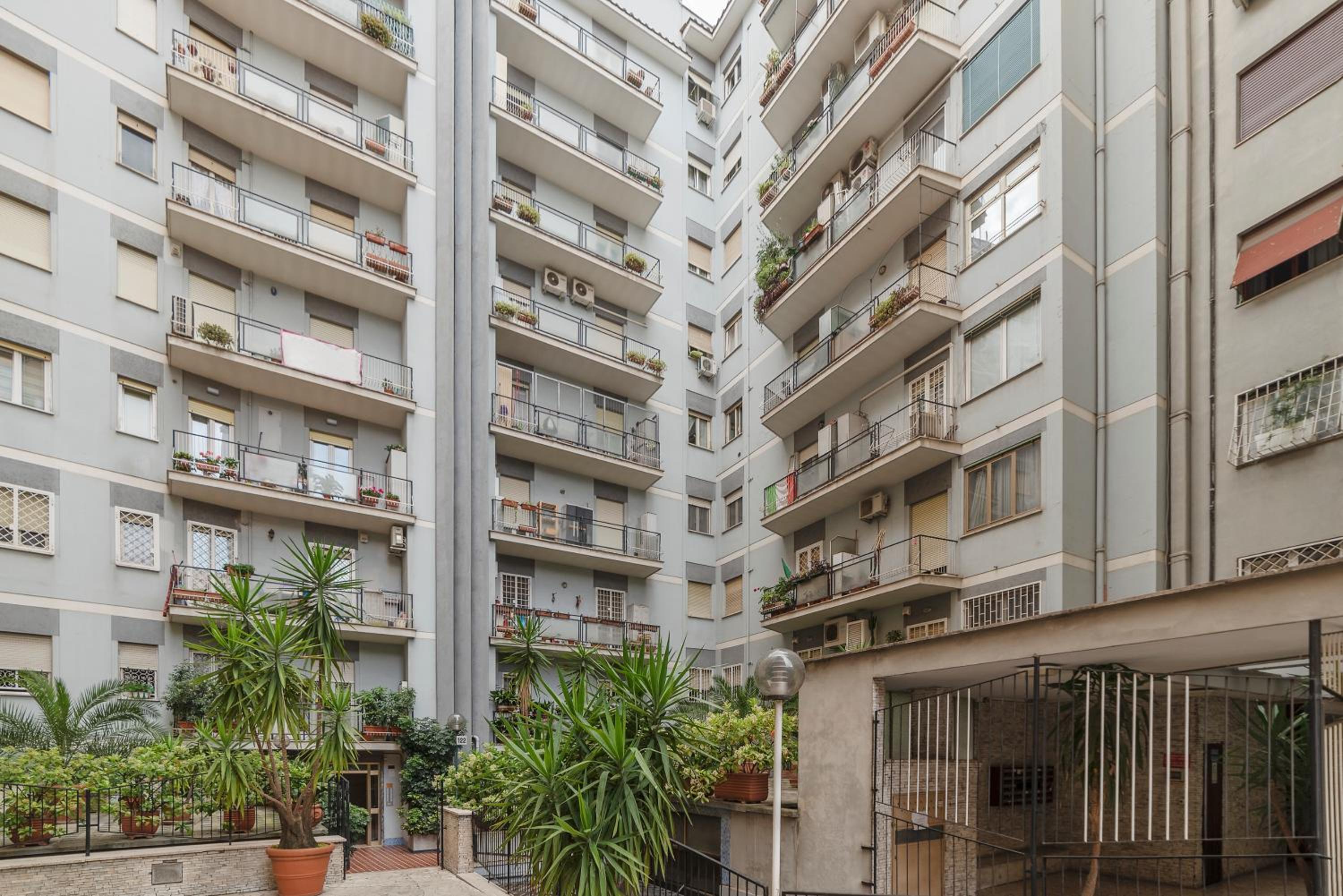 GuestHost - San Giovanni in Laterano Cozy and Quiet Flat