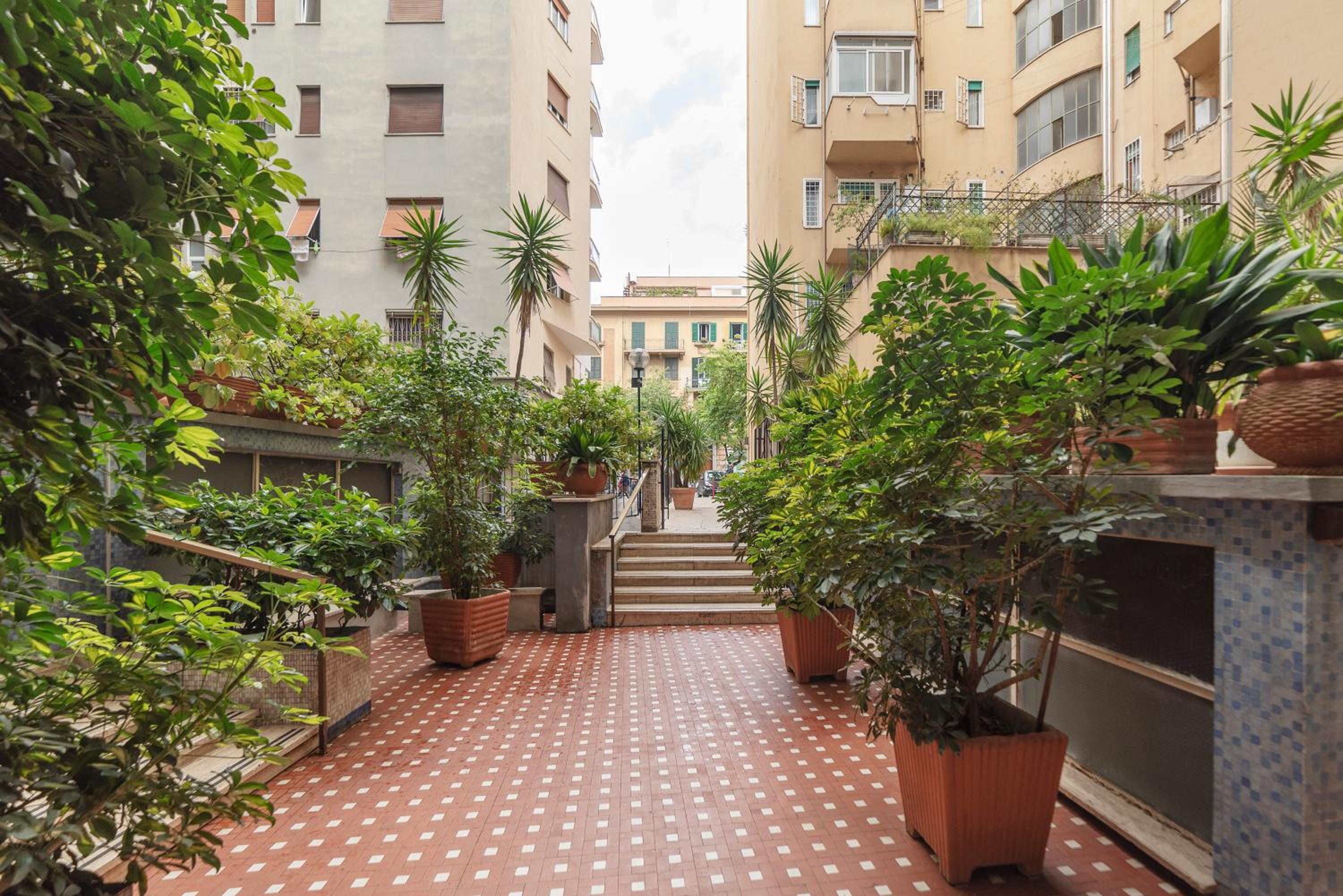 GuestHost - San Giovanni in Laterano Cozy and Quiet Flat