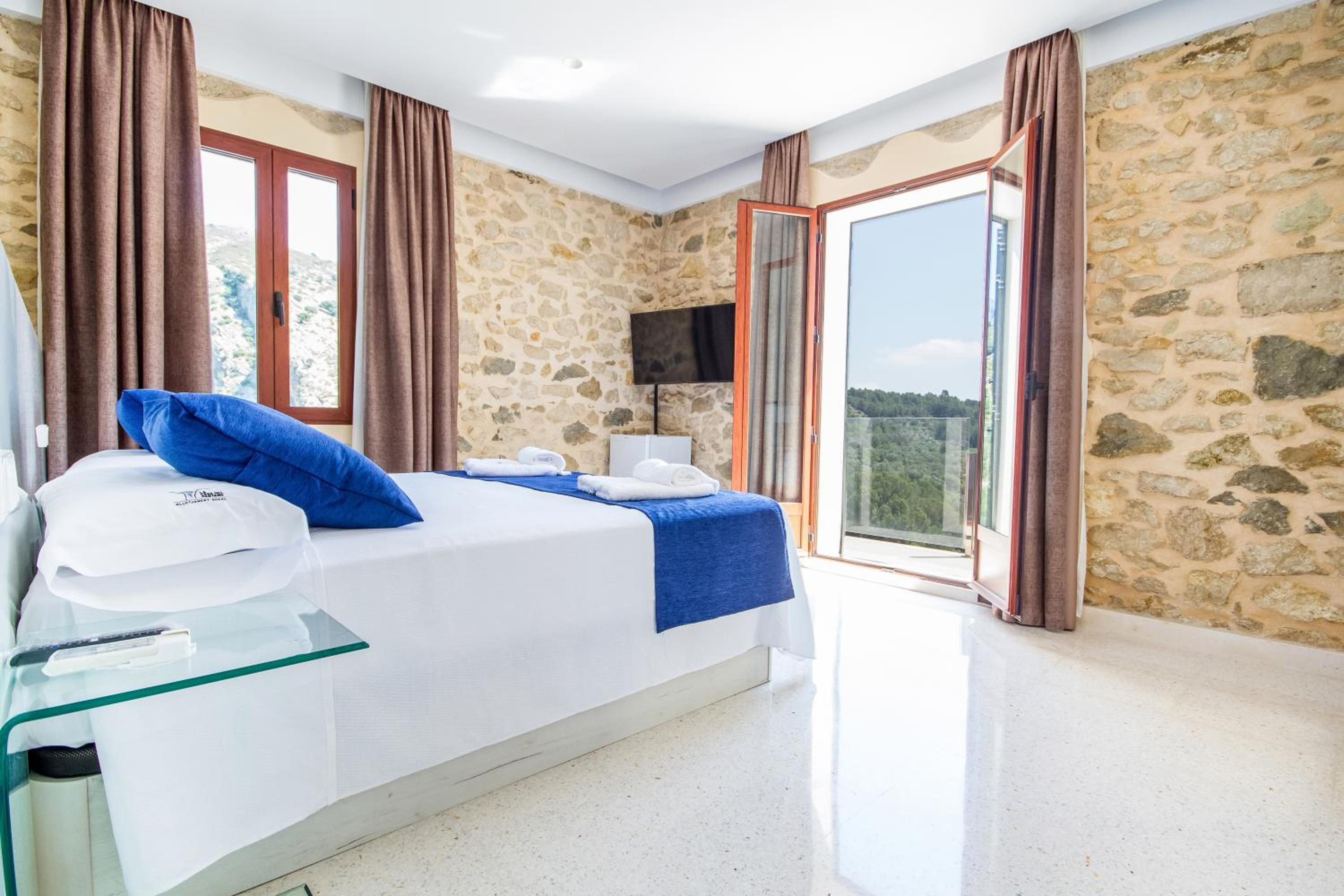 YOUNG Hotels Denia view 2