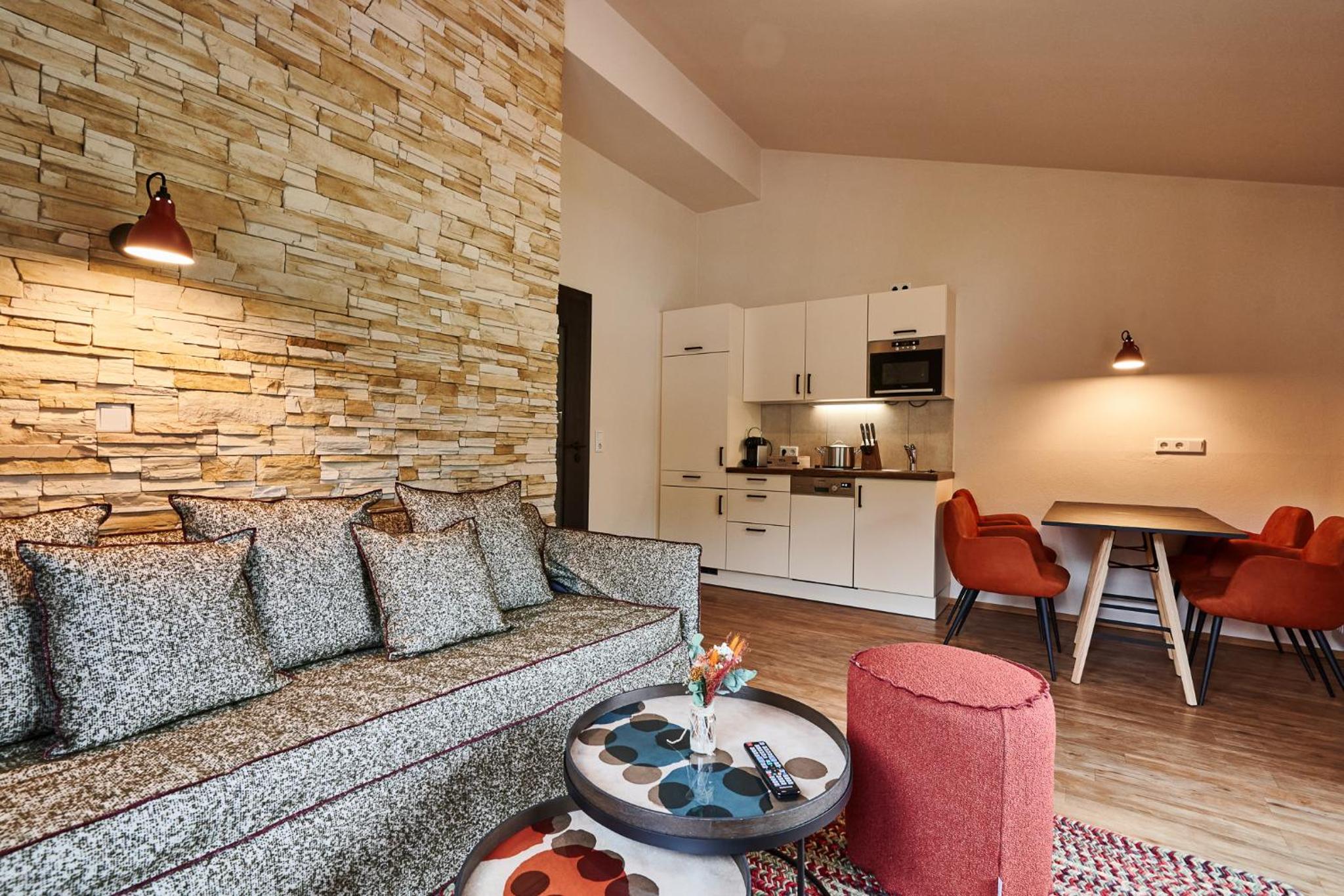 EVI APARTMENTS via we rent view 3