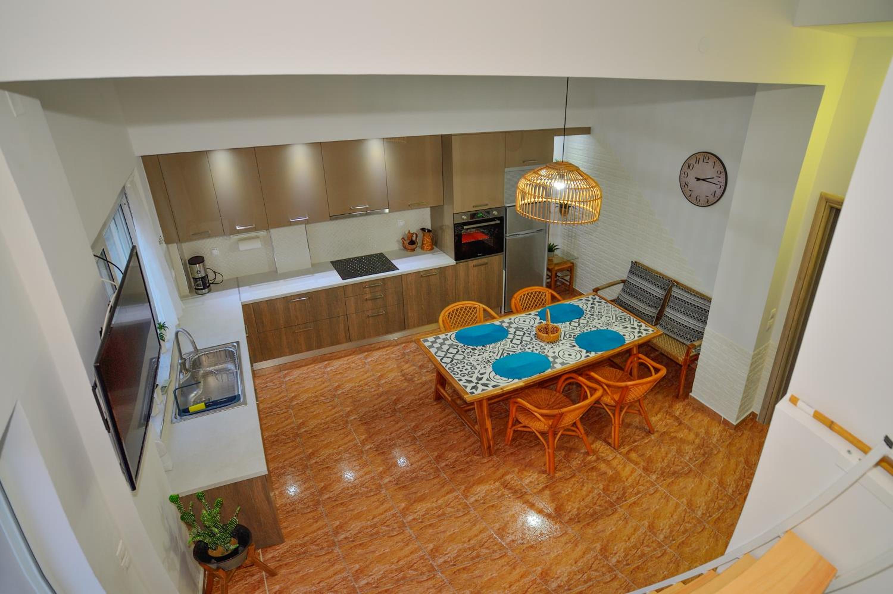 Mpoulakis Apt 46 photo 4