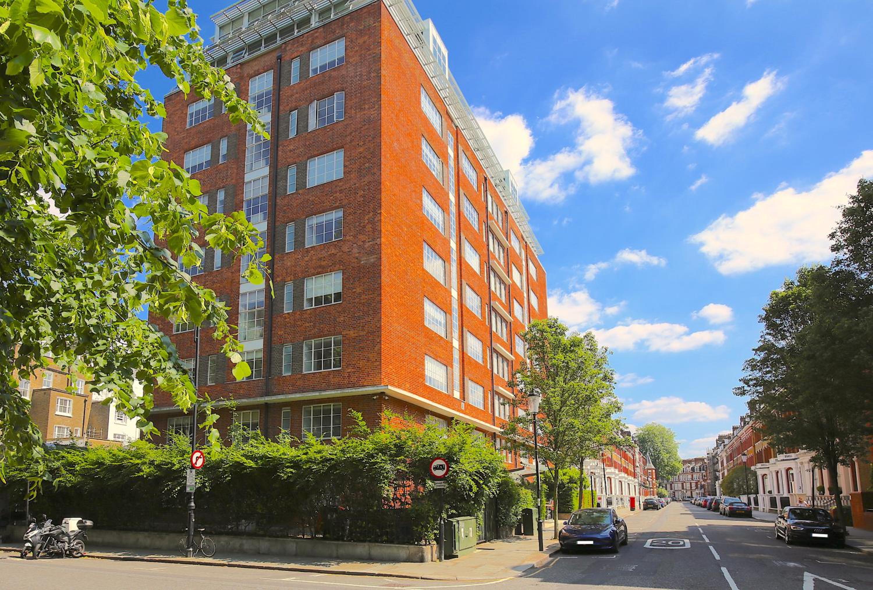 Roland House — London
