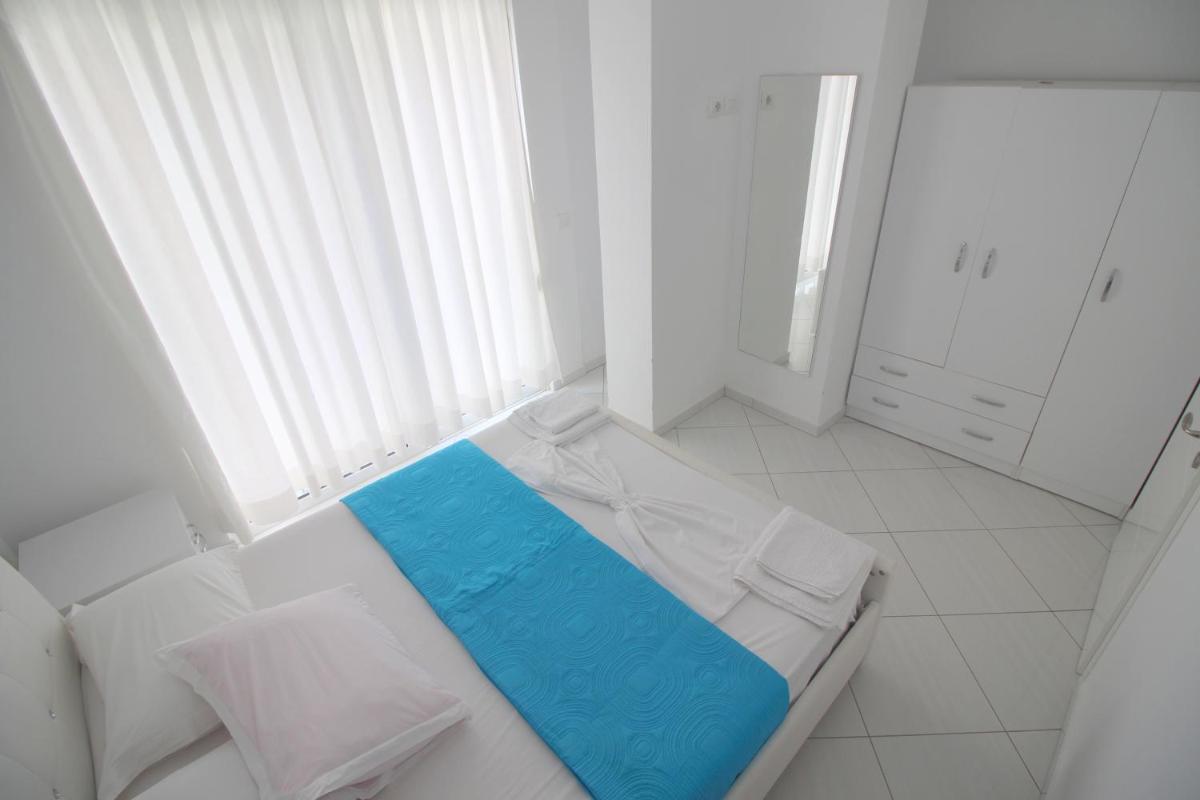 Eleana Apartments