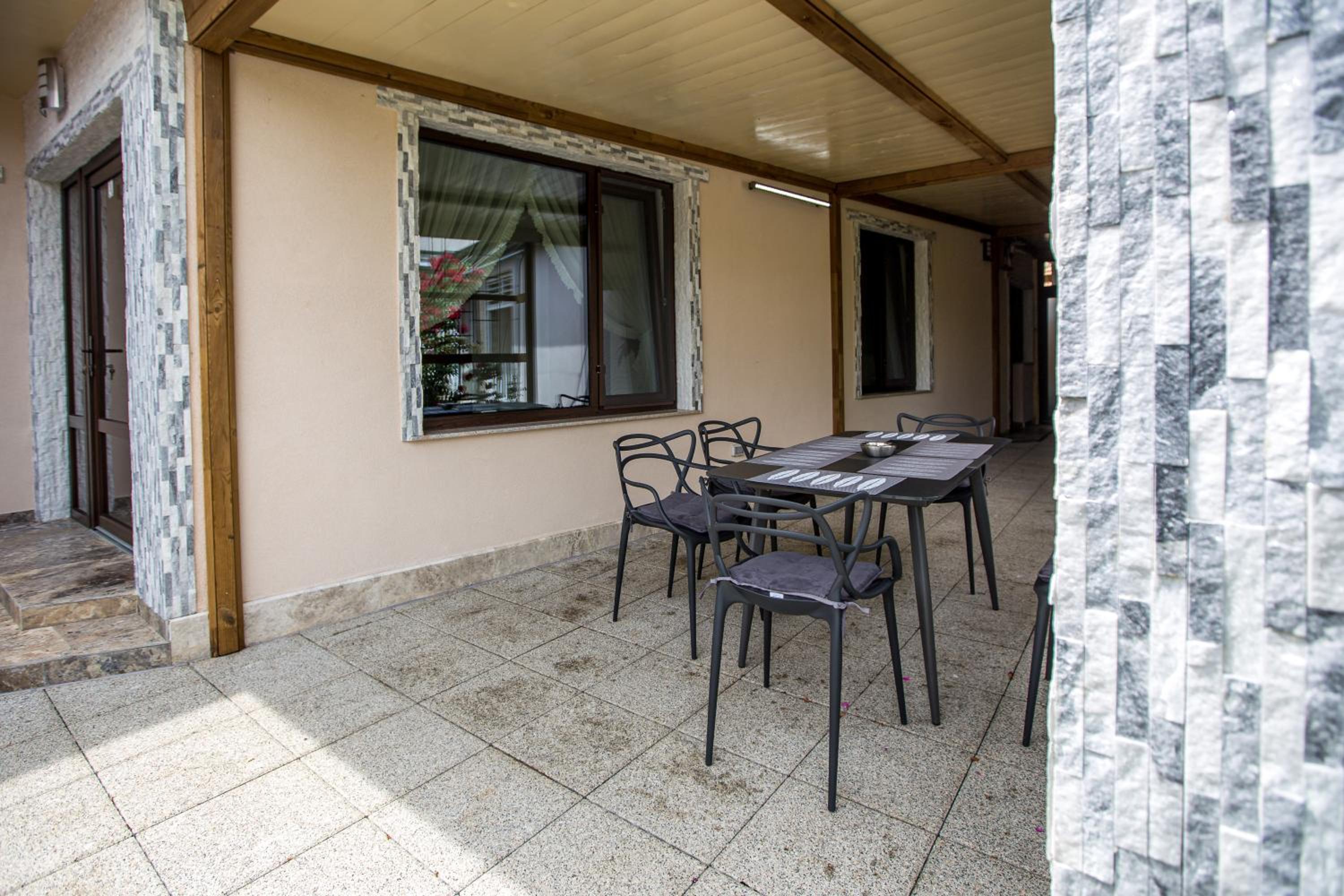 Brize Guesthouse