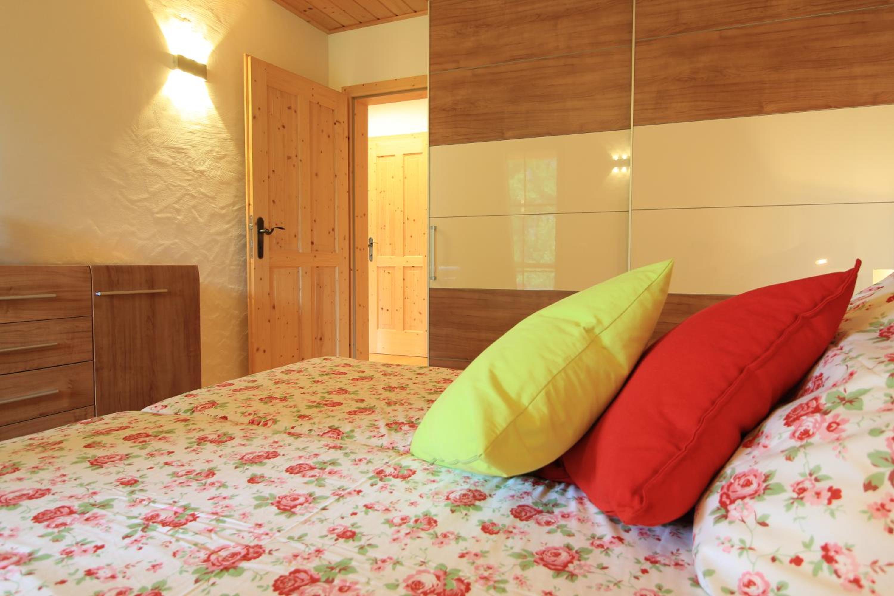 KRAABICHL SUNSHINE APARTMENT