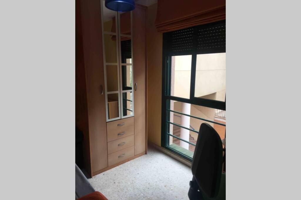 Confortable-tranquilo apartamento junto al centro