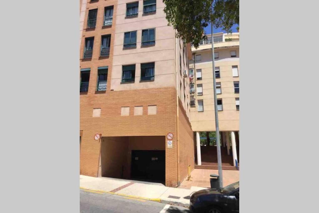 Confortable-tranquilo apartamento junto al centro