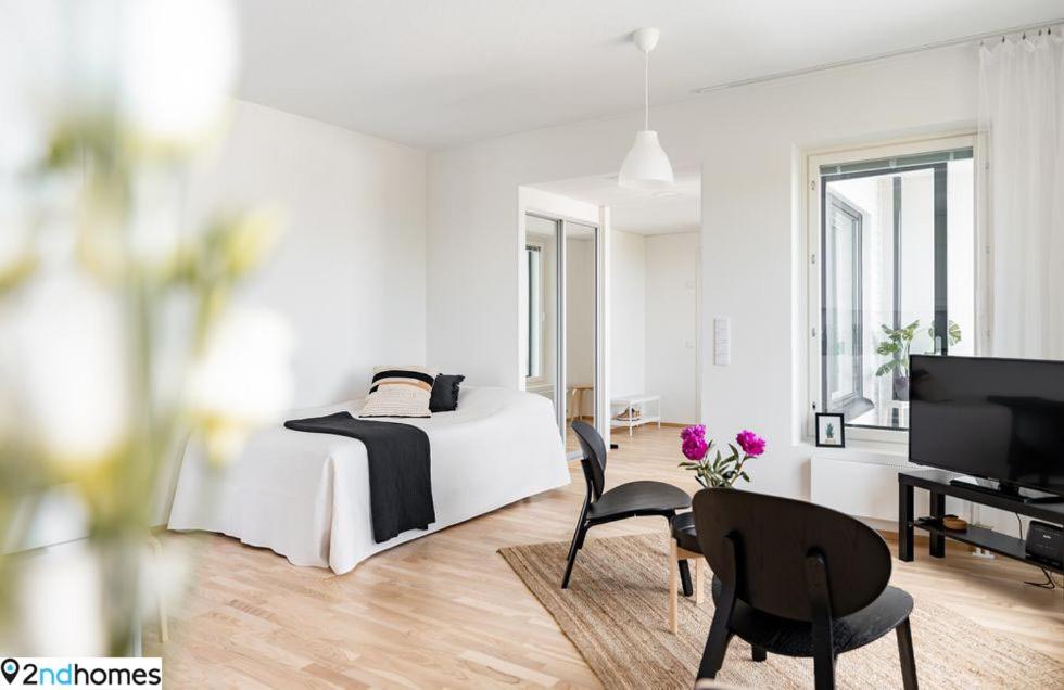 "Kanava" - New 1BR Apartment with Sauna, Balcony & Views view 2