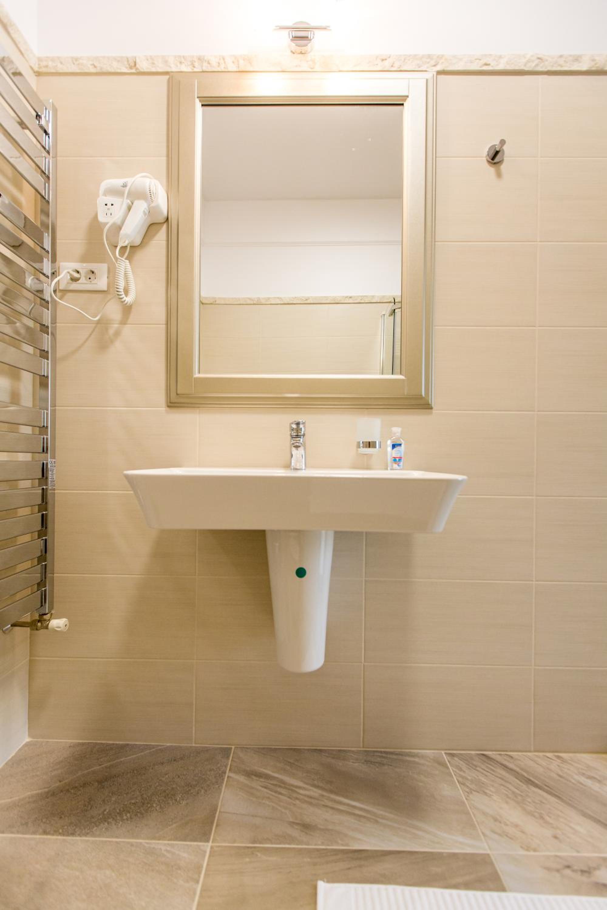 Brize Guesthouse