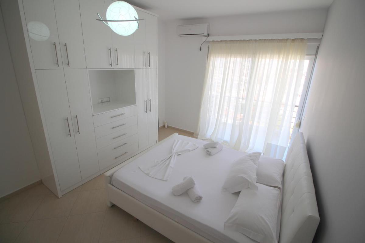 Eleana Apartments