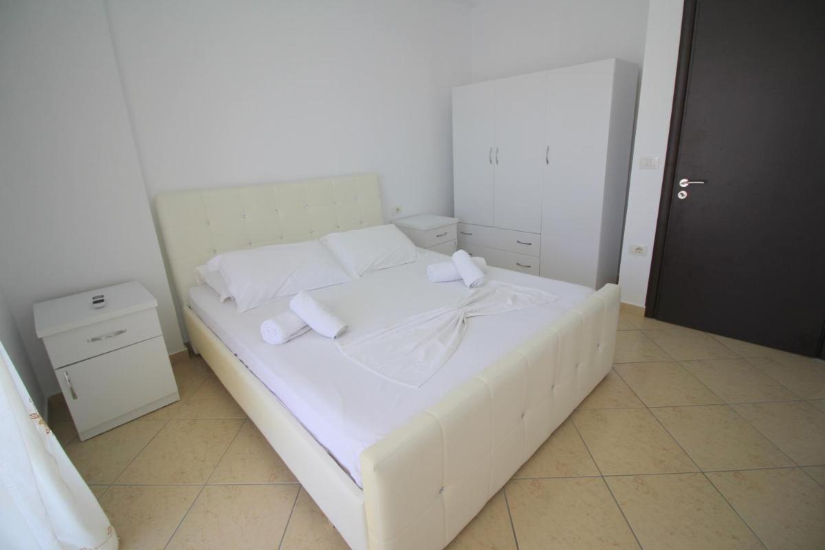 Eleana Apartments