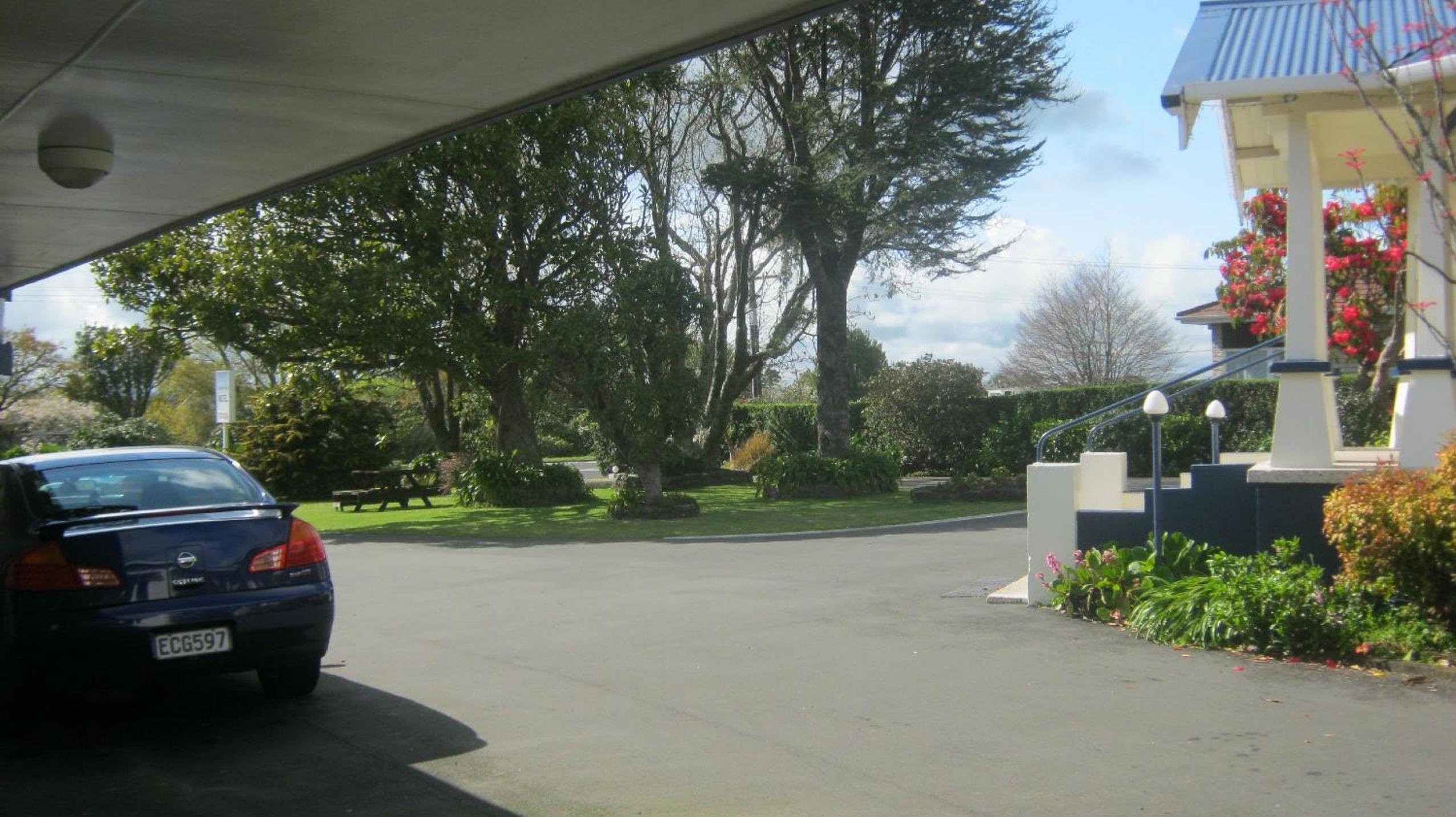Broadway Lodge Motel