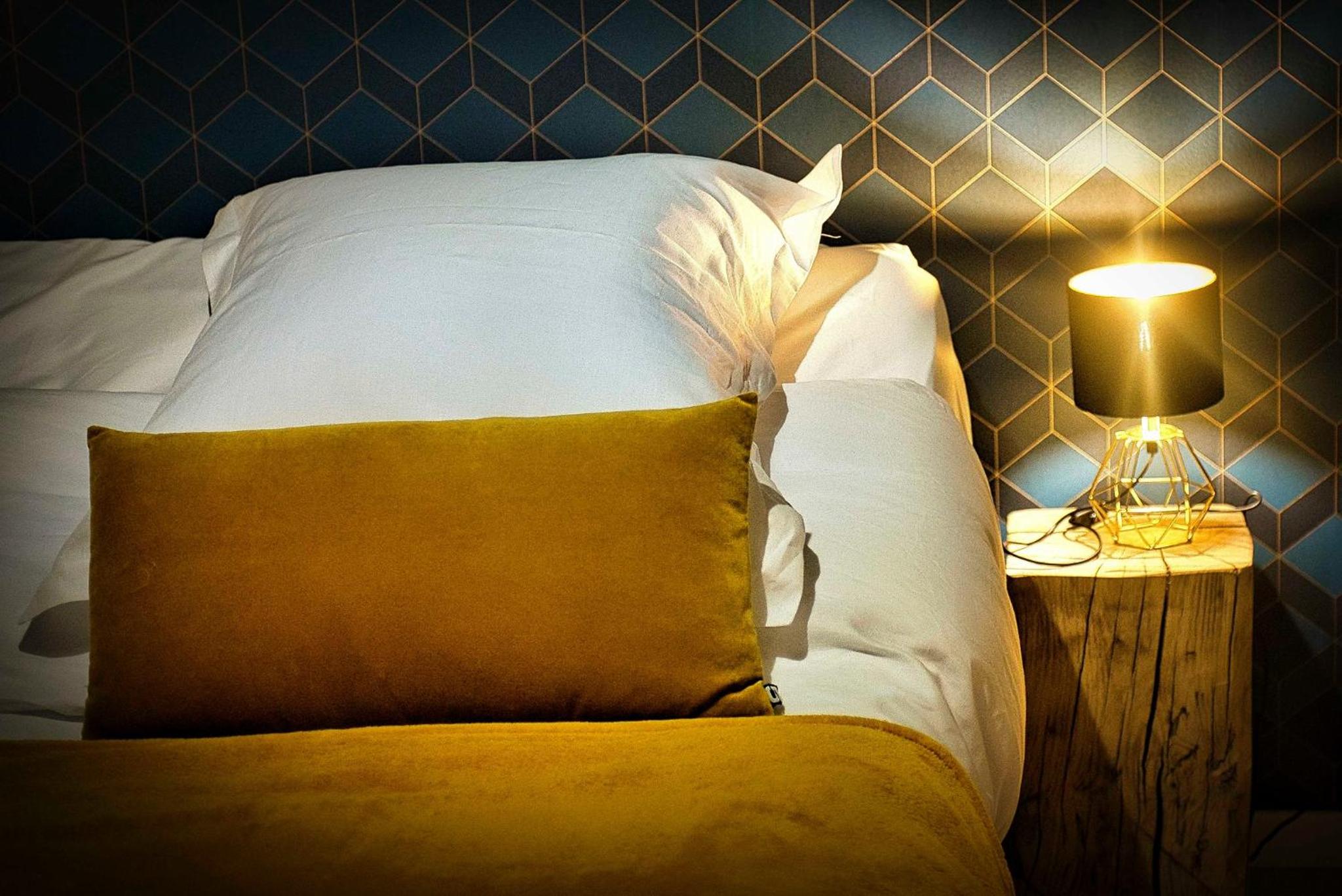 Barotel - Bed & Dinner