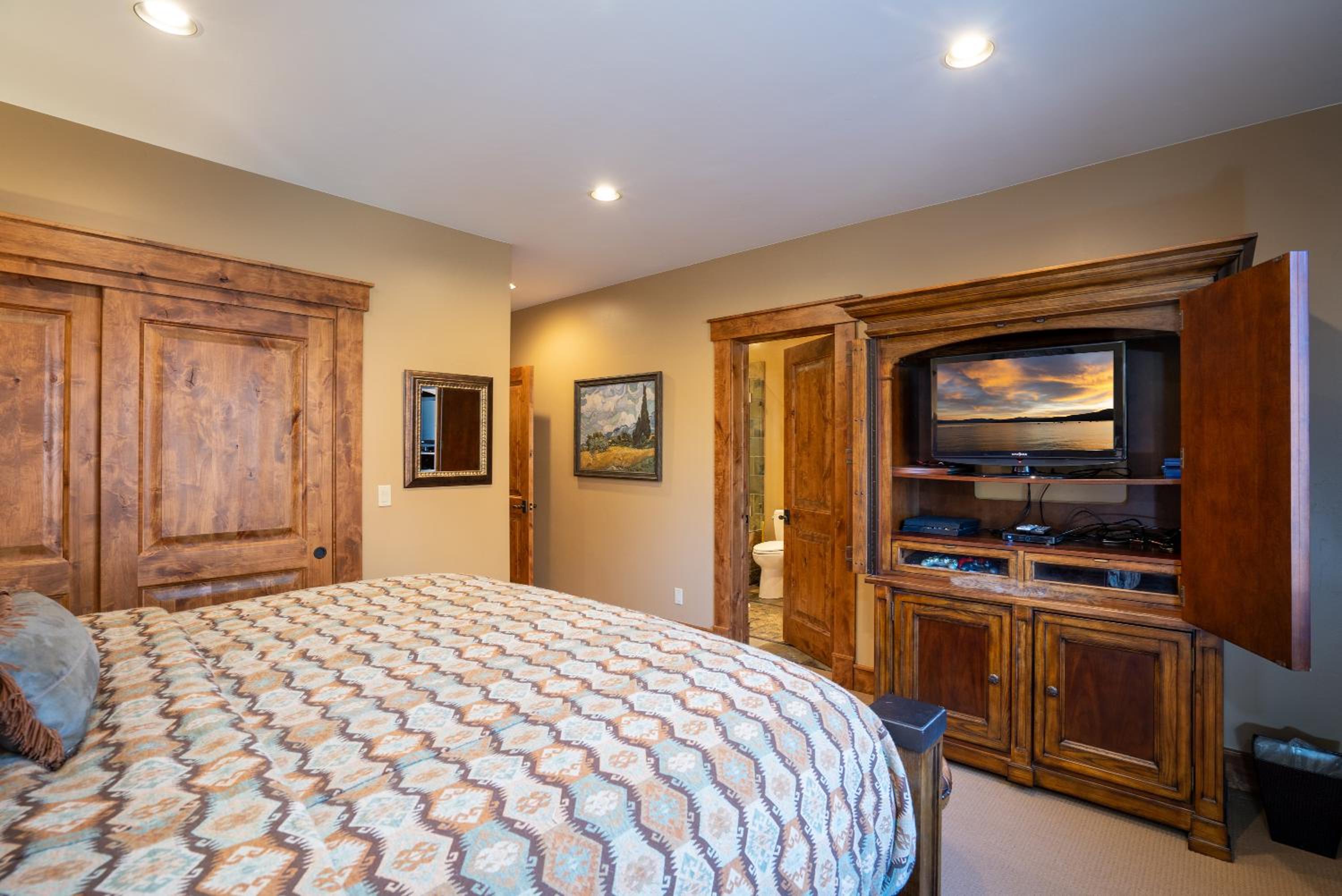 Lake Tahoe Vacations - Luxury 4BD Located at Old Greenwood! - Property Image 40