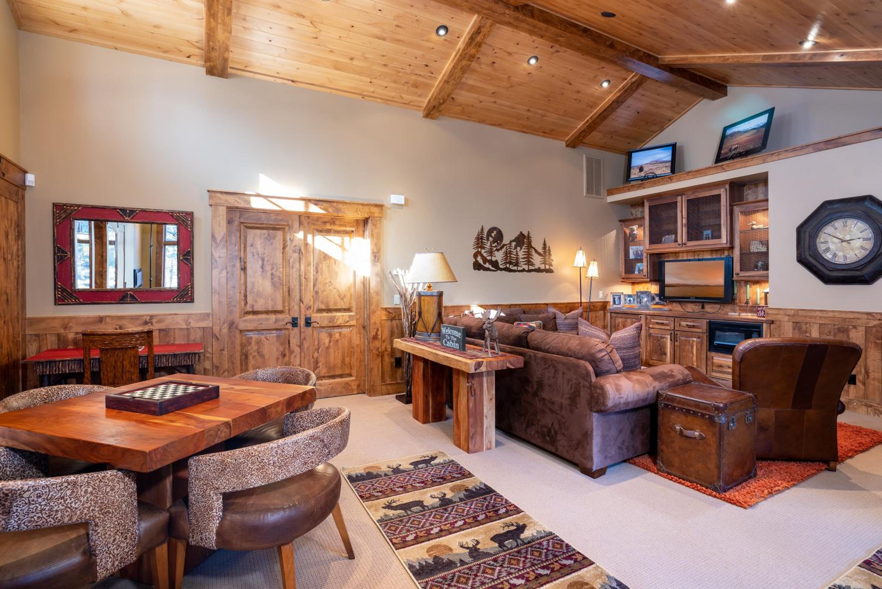 Lake Tahoe Vacations - Luxury 4BD Located at Old Greenwood! - Property Image 42