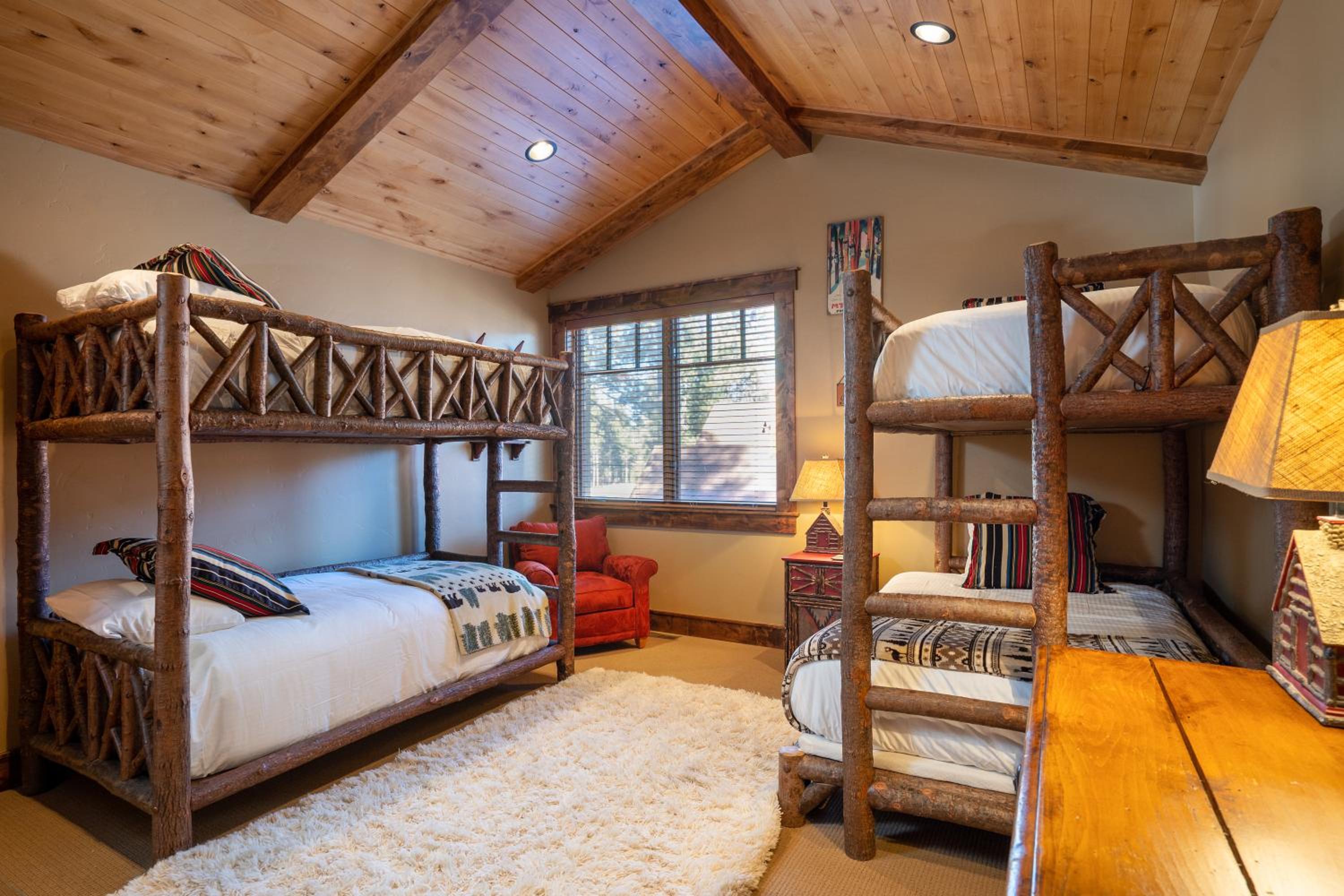 Lake Tahoe Vacations - Luxury 4BD Located at Old Greenwood! - Property Image 8