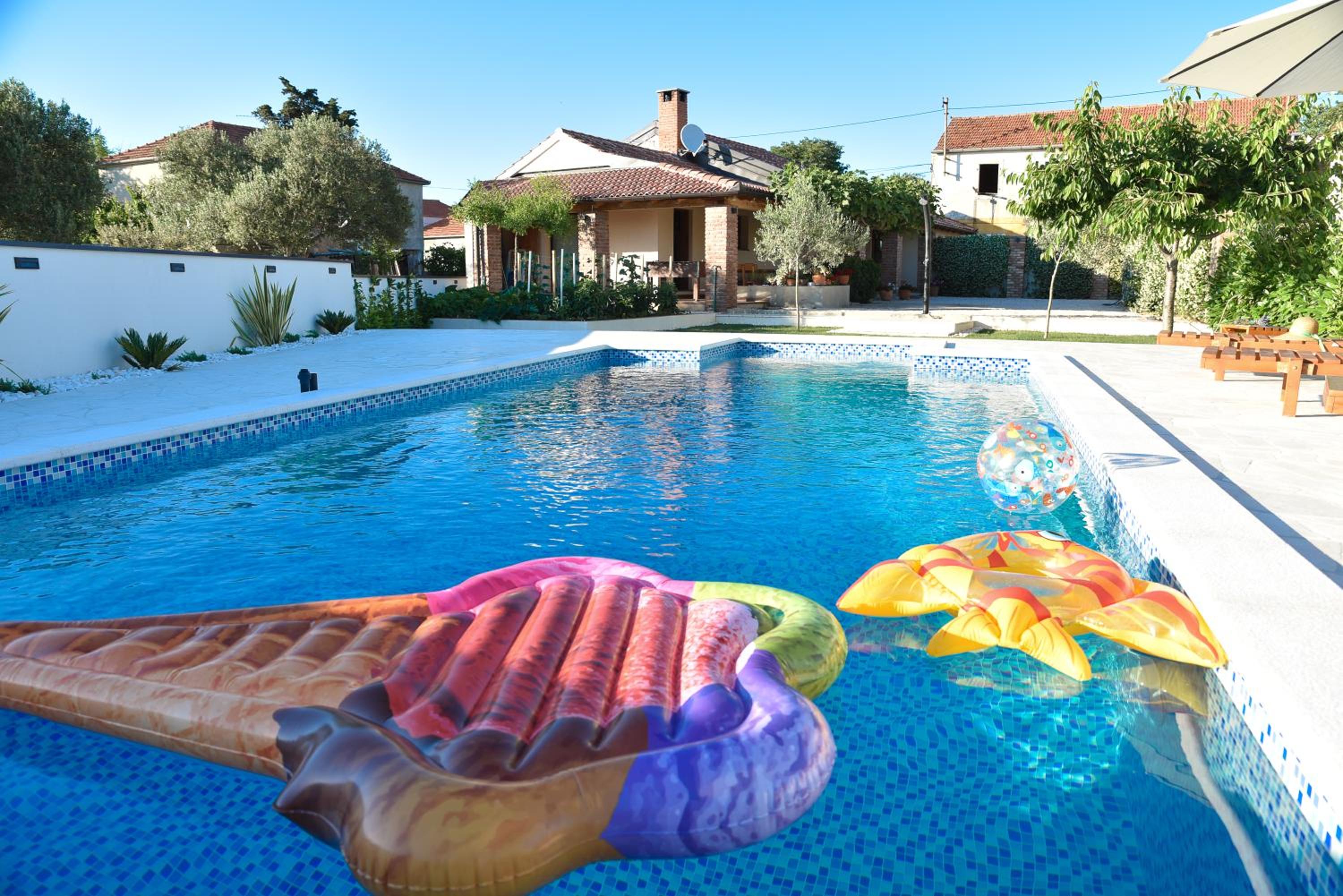 Villa Navita Augustinus with pool view 3